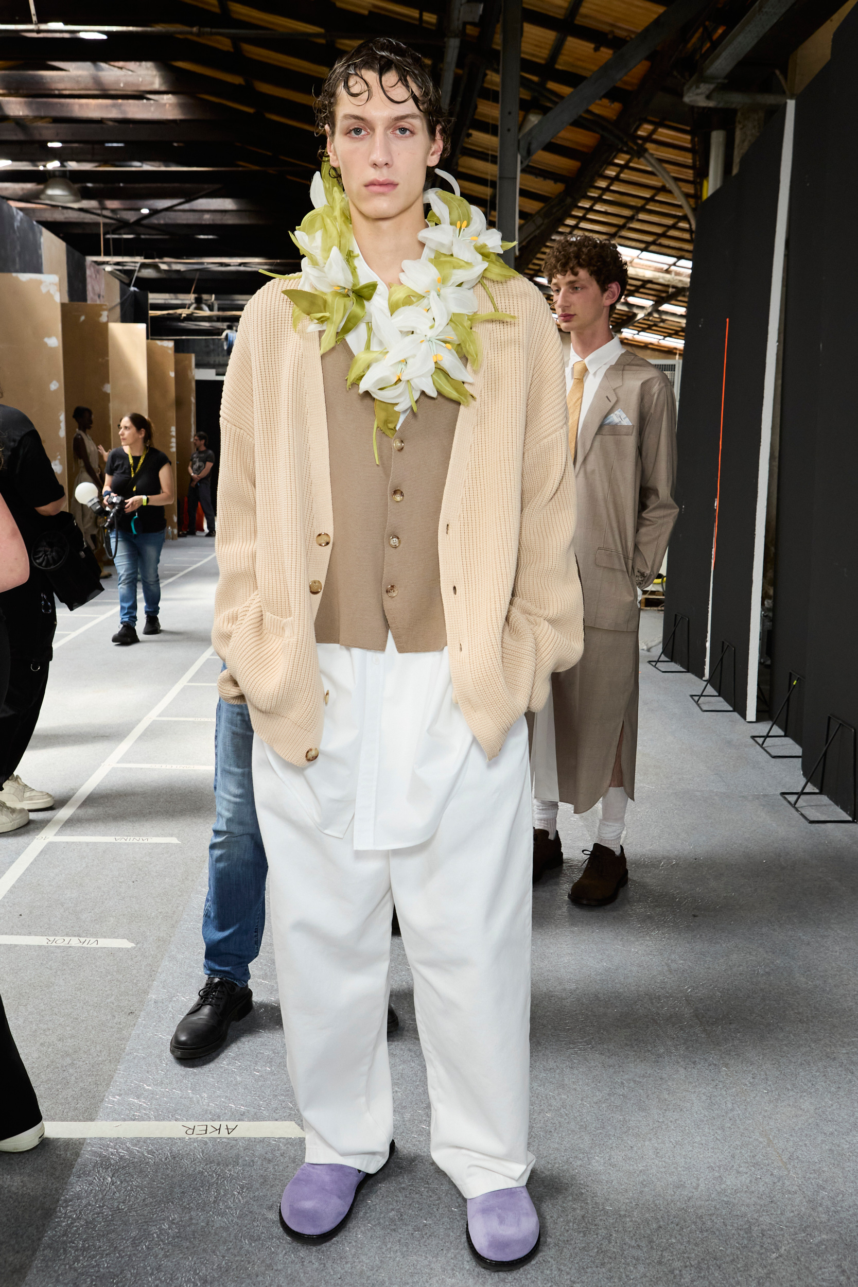 Moschino  Spring 2025 Men's Fashion Show Backstage