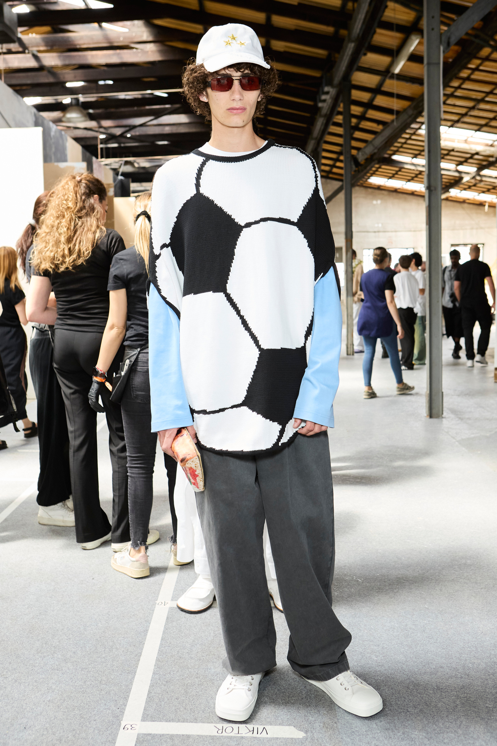 Moschino  Spring 2025 Men's Fashion Show Backstage