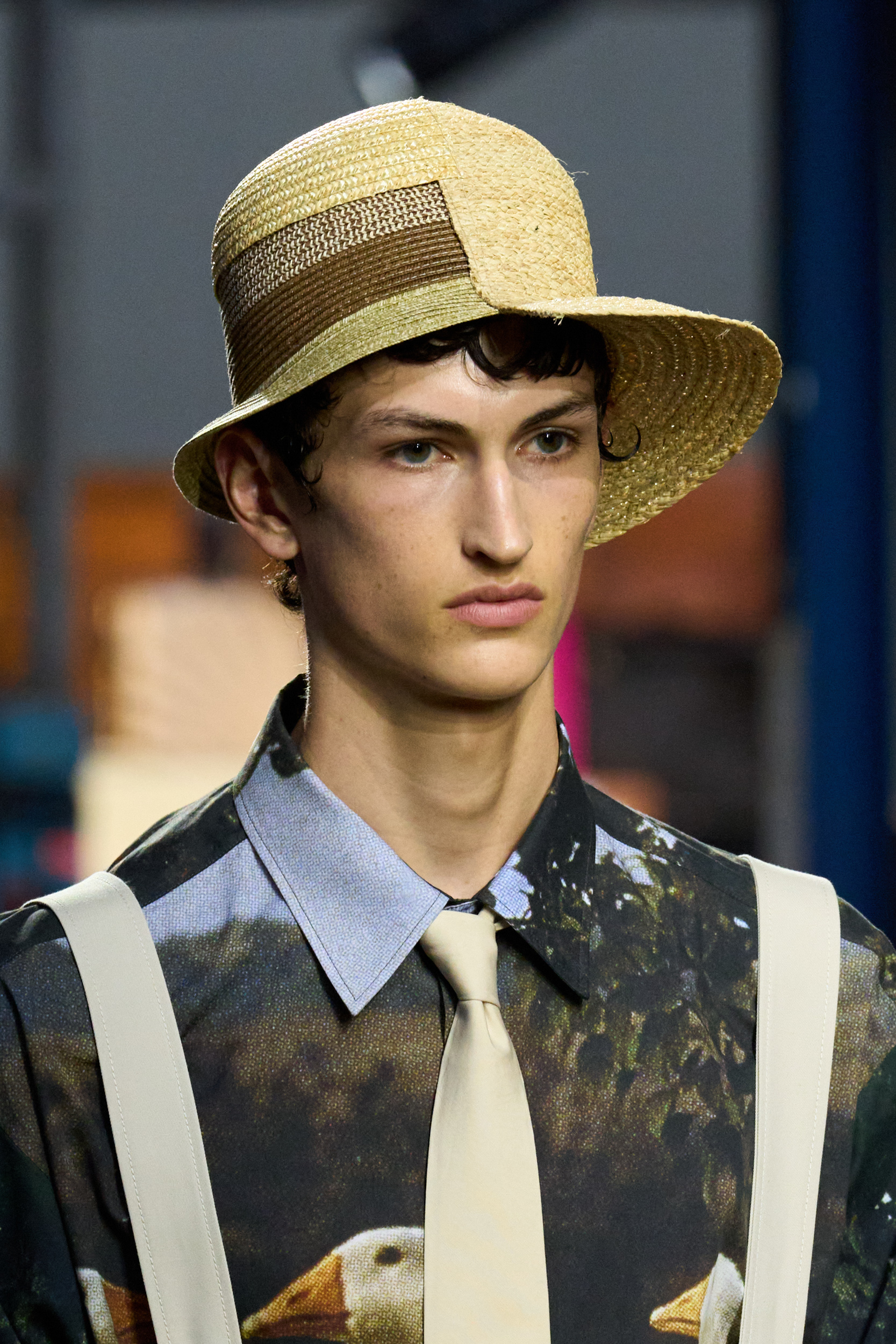 Moschino  Spring 2025 Men's Fashion Show Details