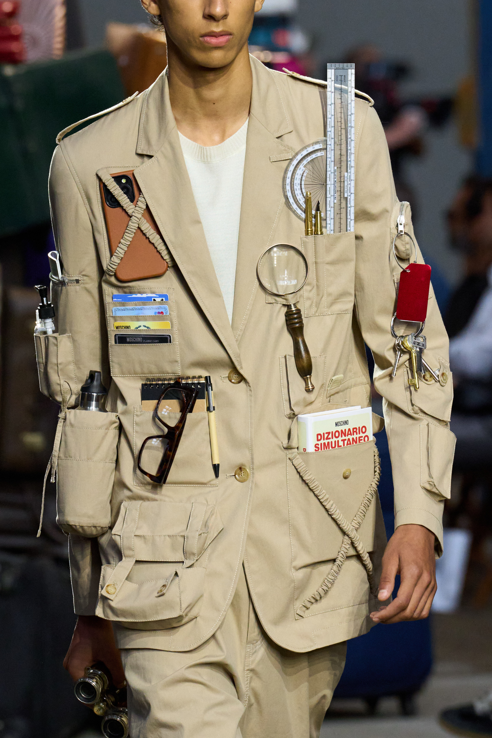 Moschino  Spring 2025 Men's Fashion Show Details