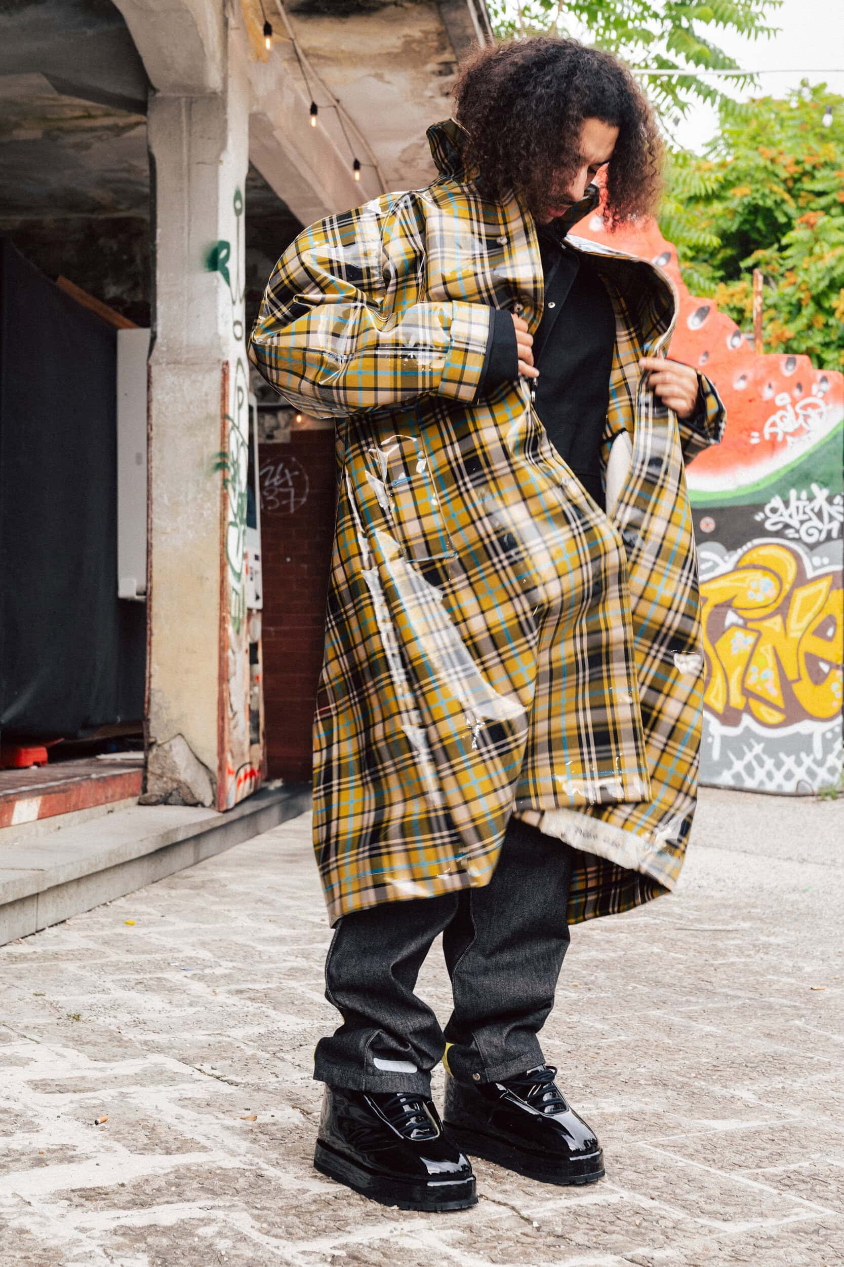 Pdf  Spring 2025 Men's Fashion Show Backstage