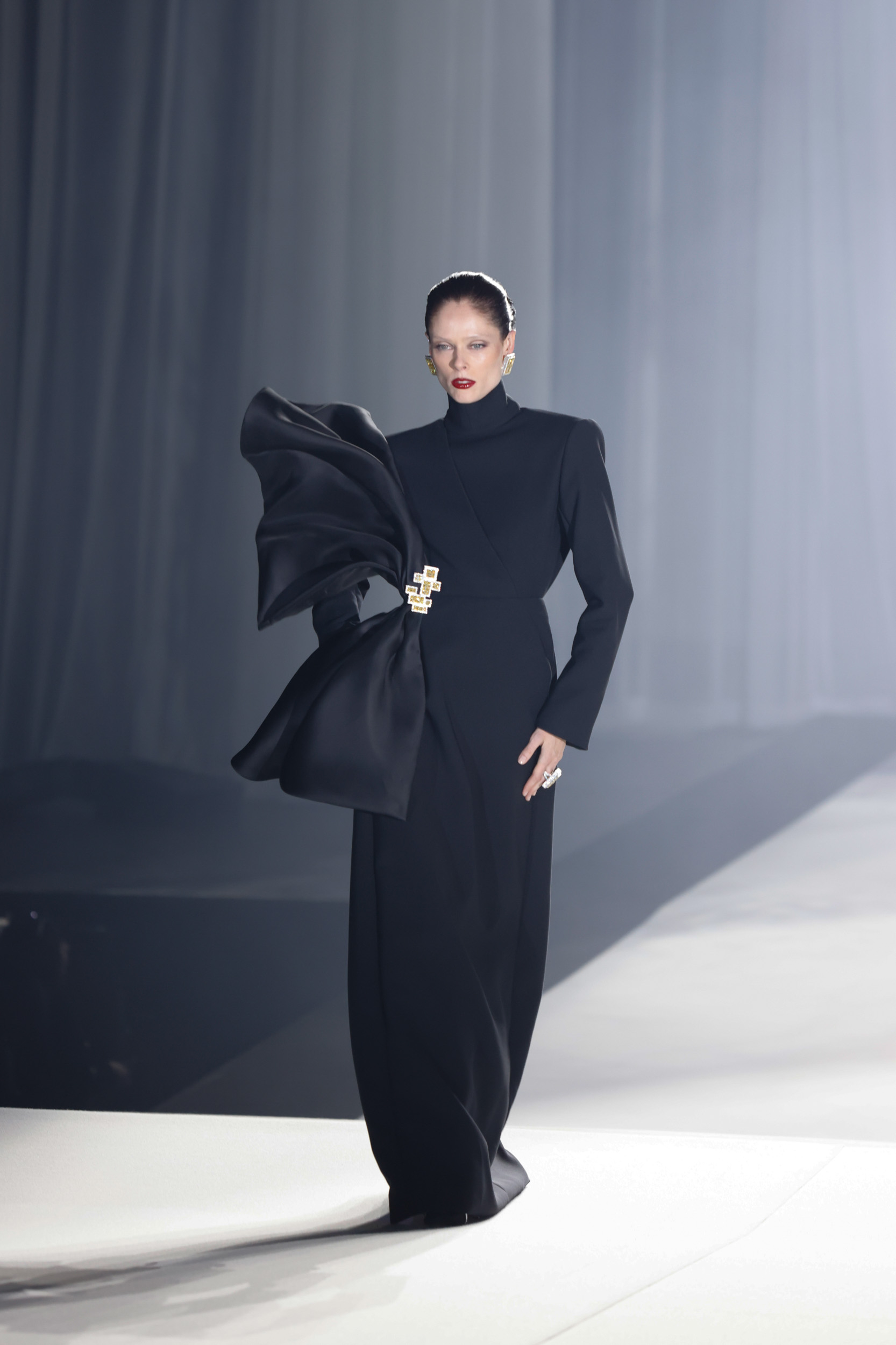 Stephane Rolland Fall 2024 Couture Fashion Show