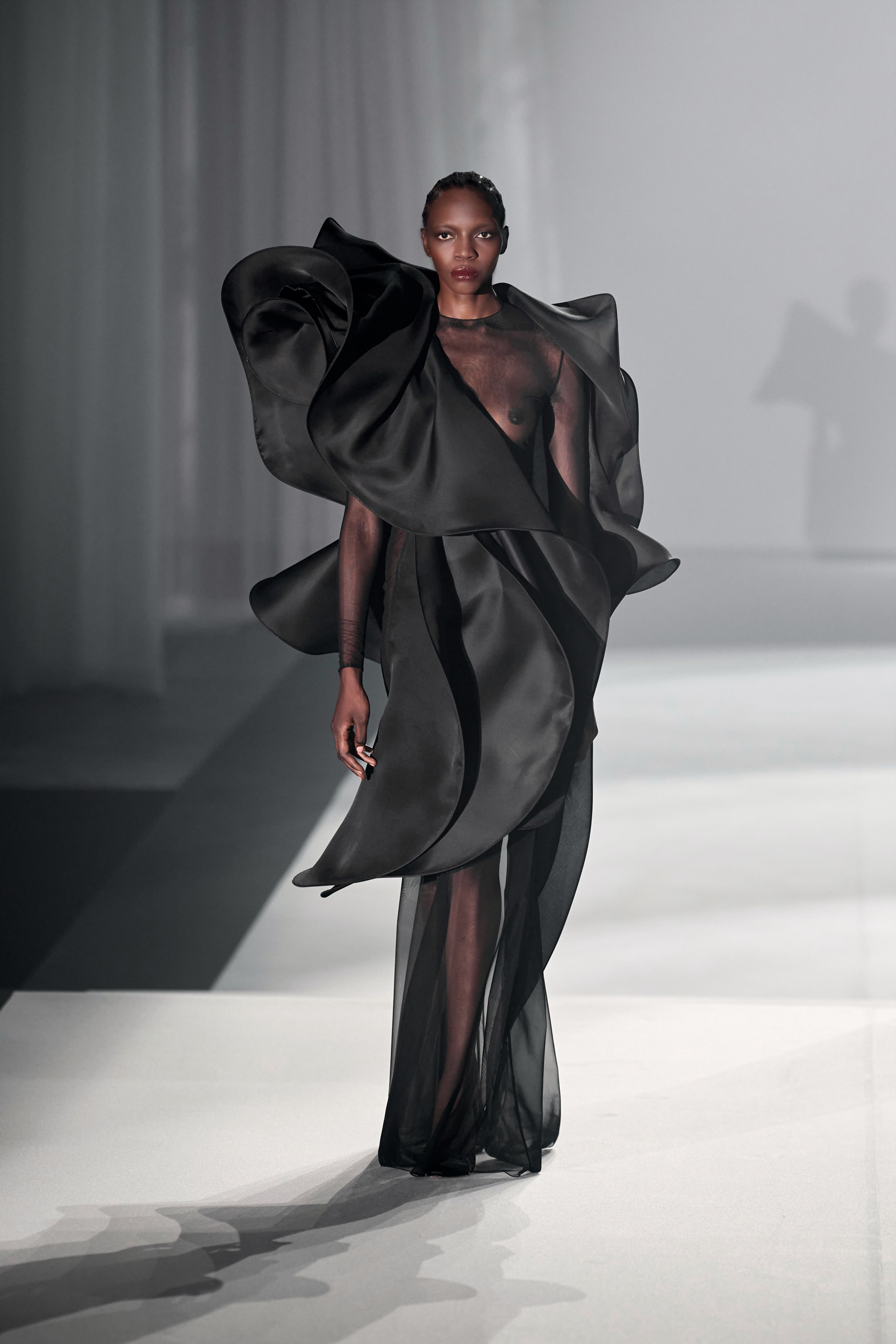 Stephane Rolland Fall 2024 Couture Fashion Show