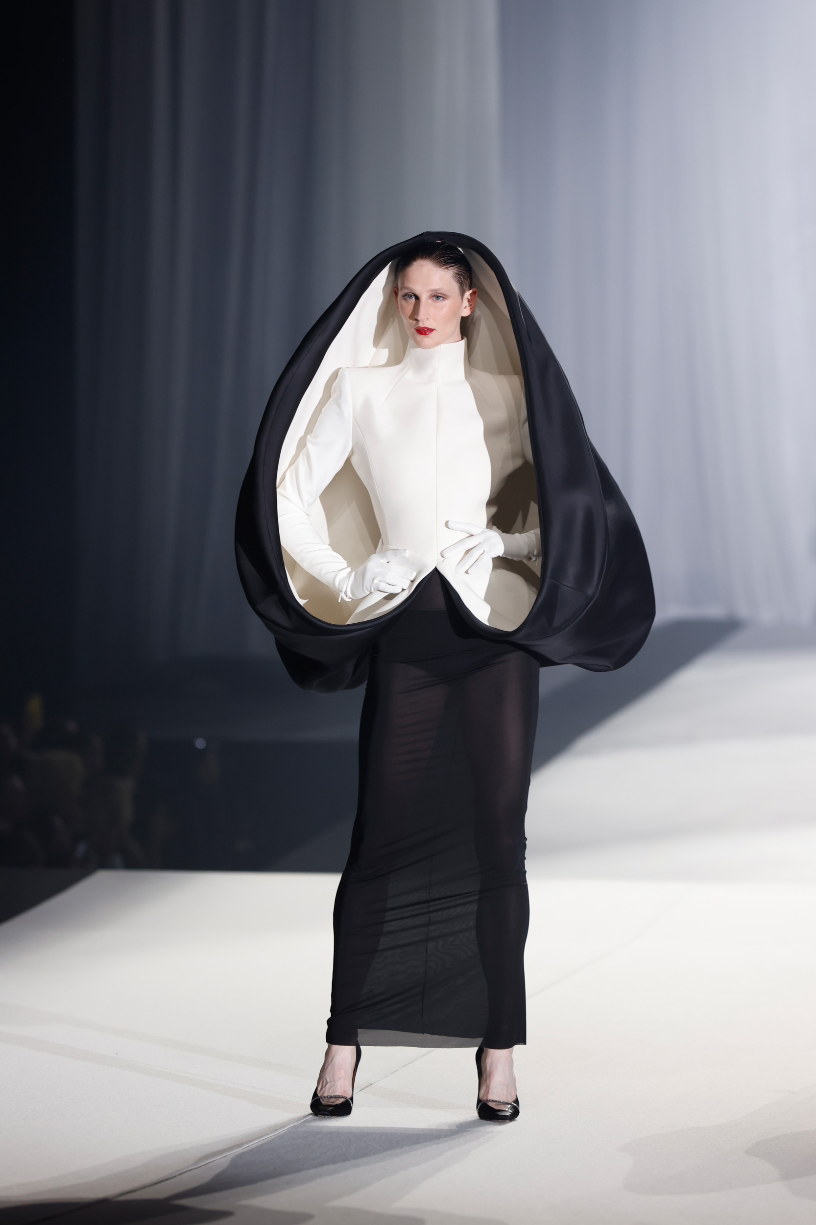 Stephane Rolland Fall 2024 Couture Fashion Show