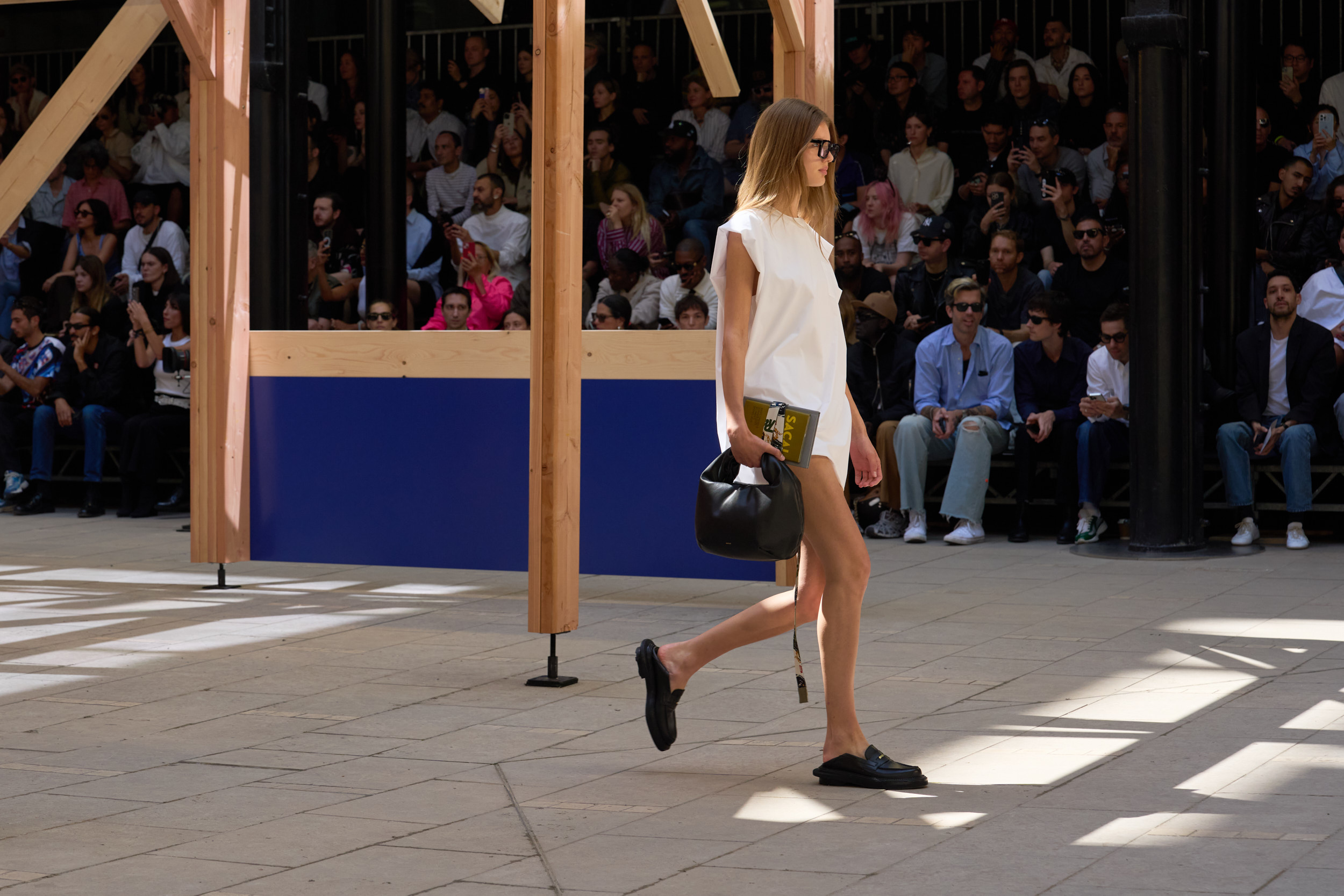 Sacai  Spring 2025 Men's Fashion Show Atmosphere