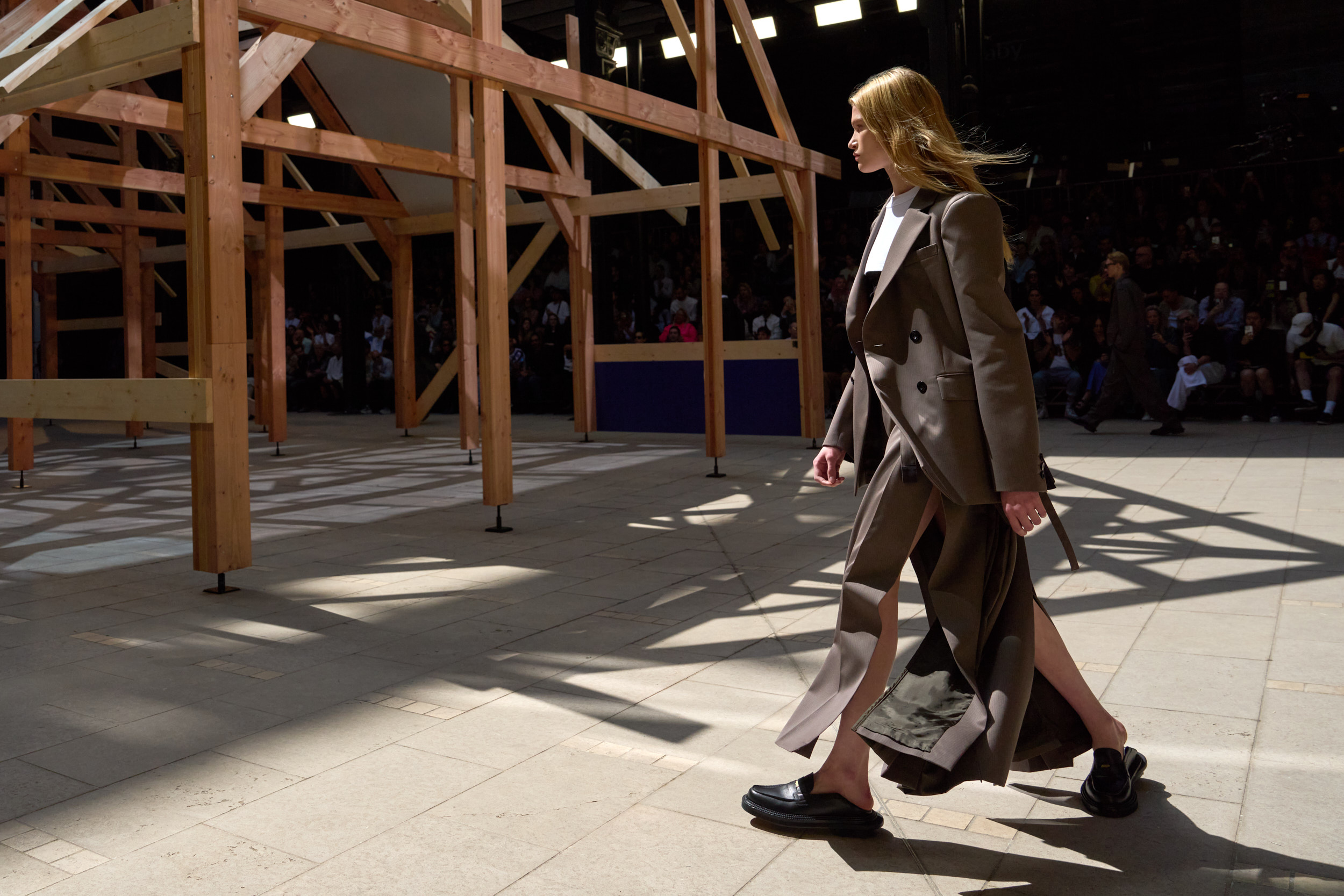 Sacai  Spring 2025 Men's Fashion Show Atmosphere