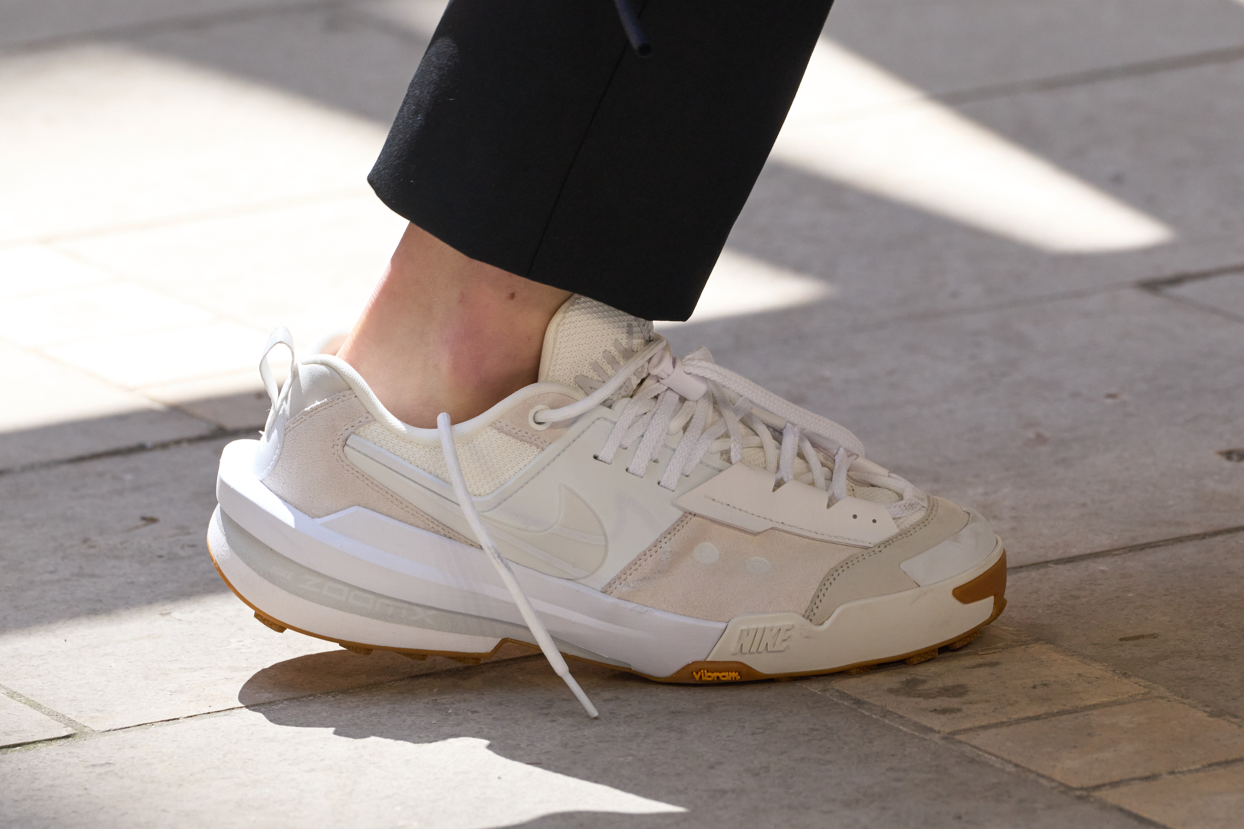 Sacai  Spring 2025 Men's Fashion Show Details