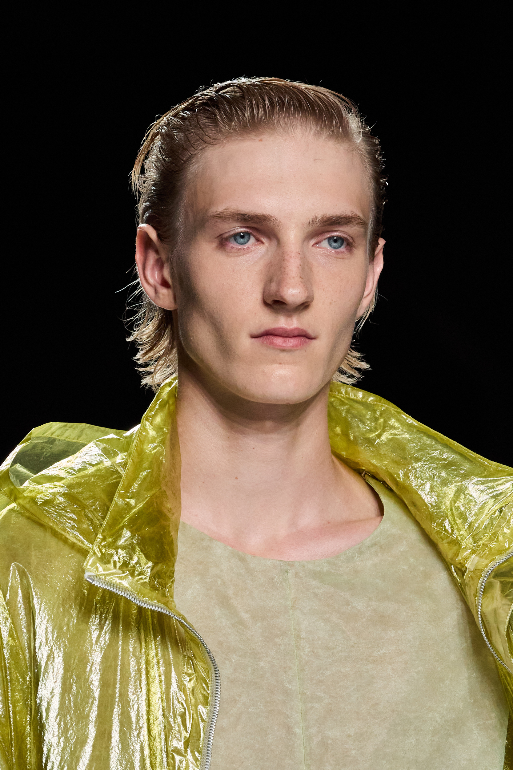 Dries Van Noten  Spring 2025 Men's Fashion Show Details