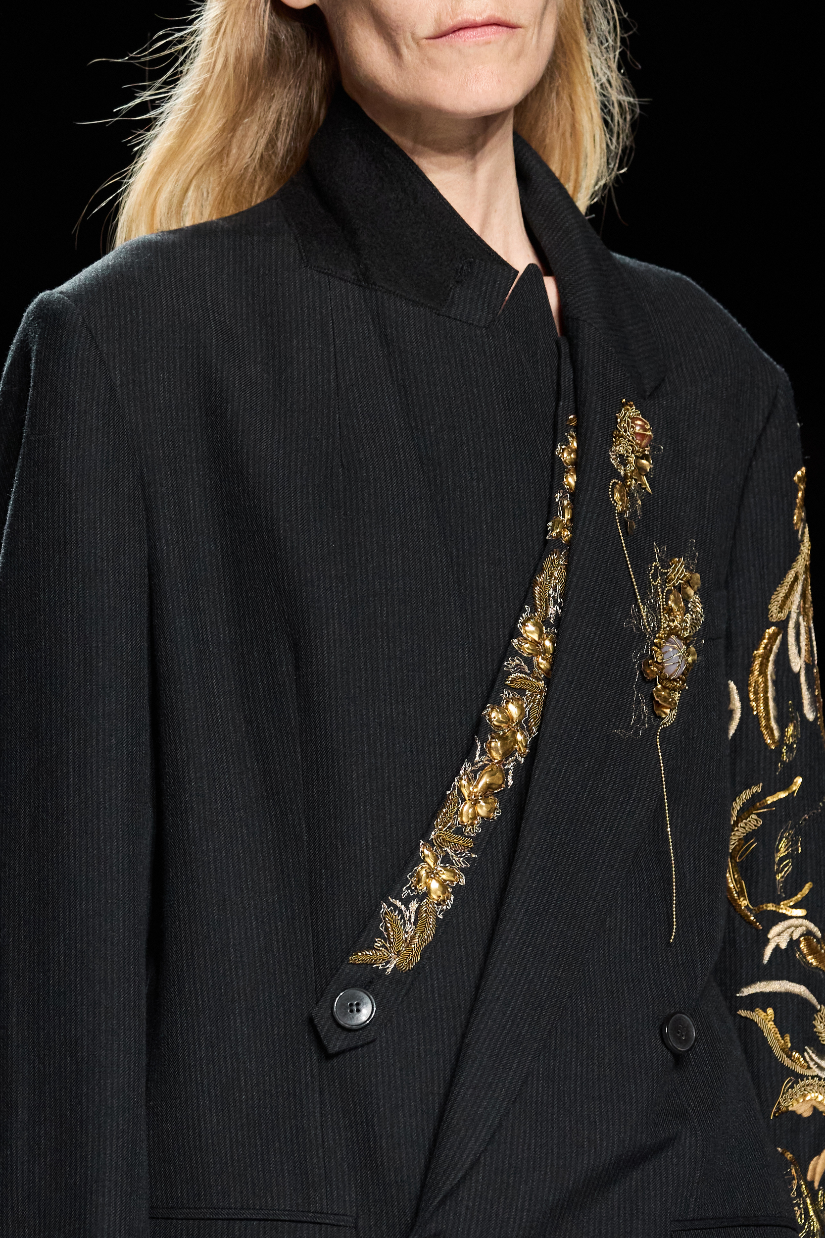 Dries Van Noten  Spring 2025 Men's Fashion Show Details