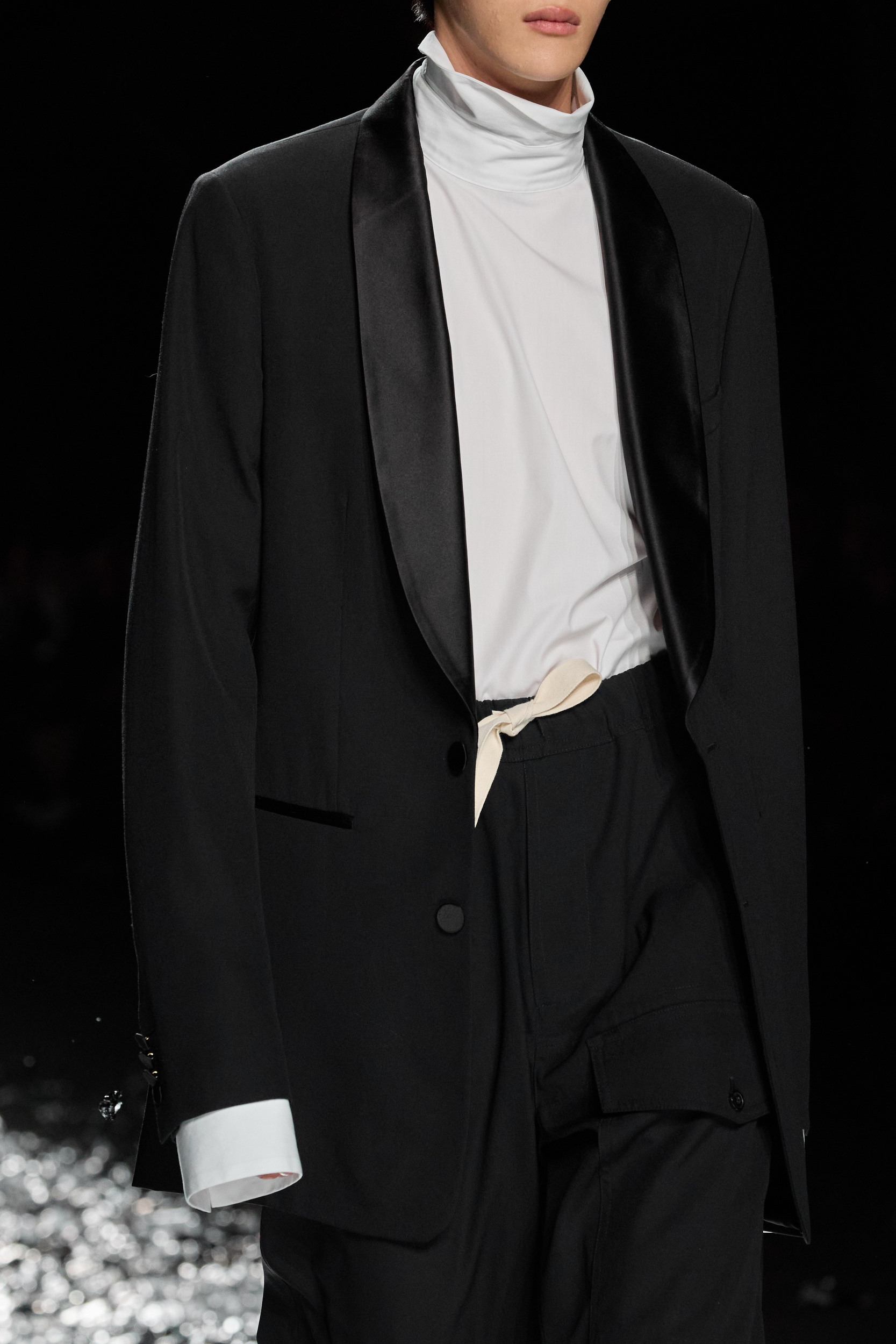 Dries Van Noten  Spring 2025 Men's Fashion Show Details