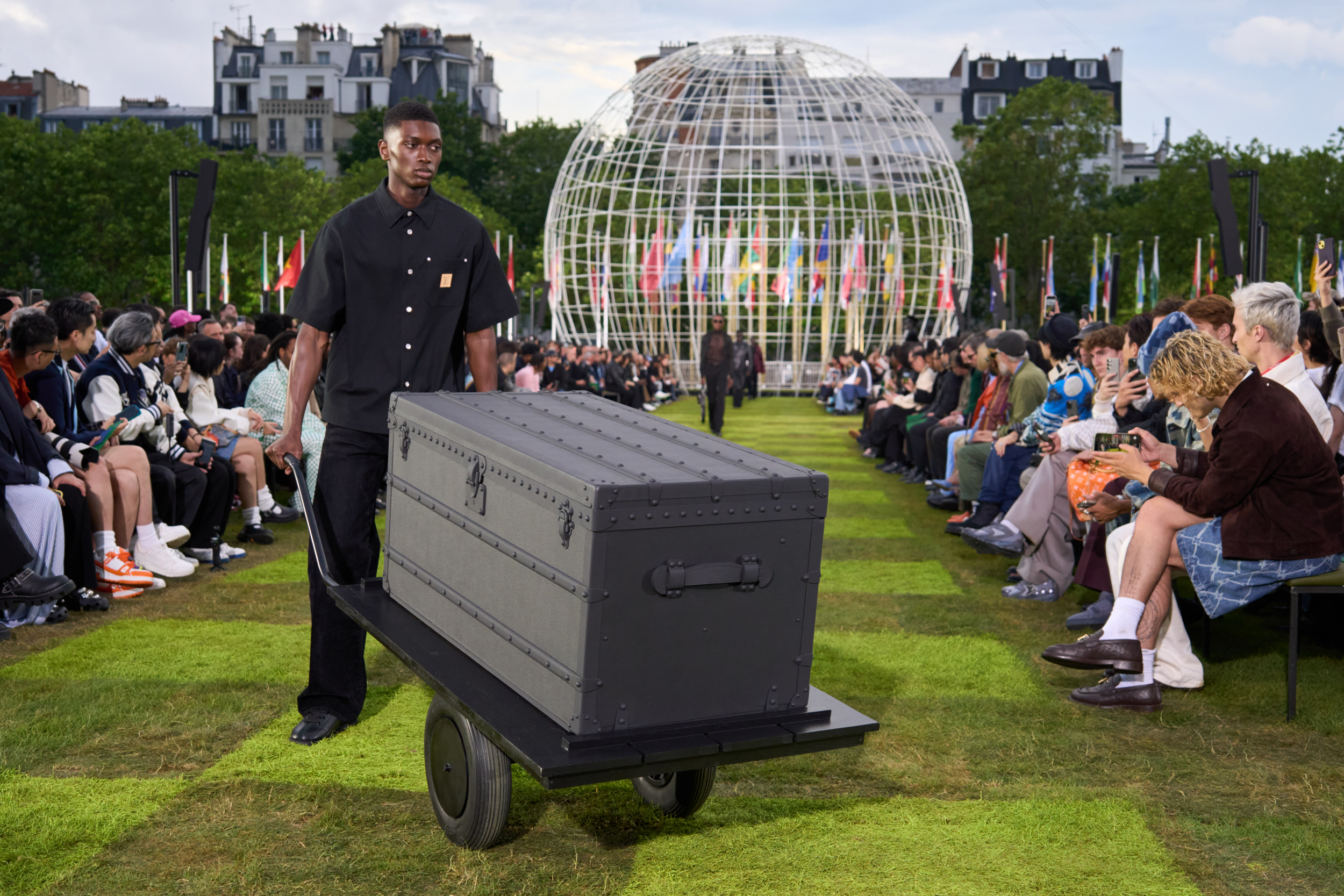 Louis Vuitton  Spring 2025 Men's Fashion Show Atmosphere