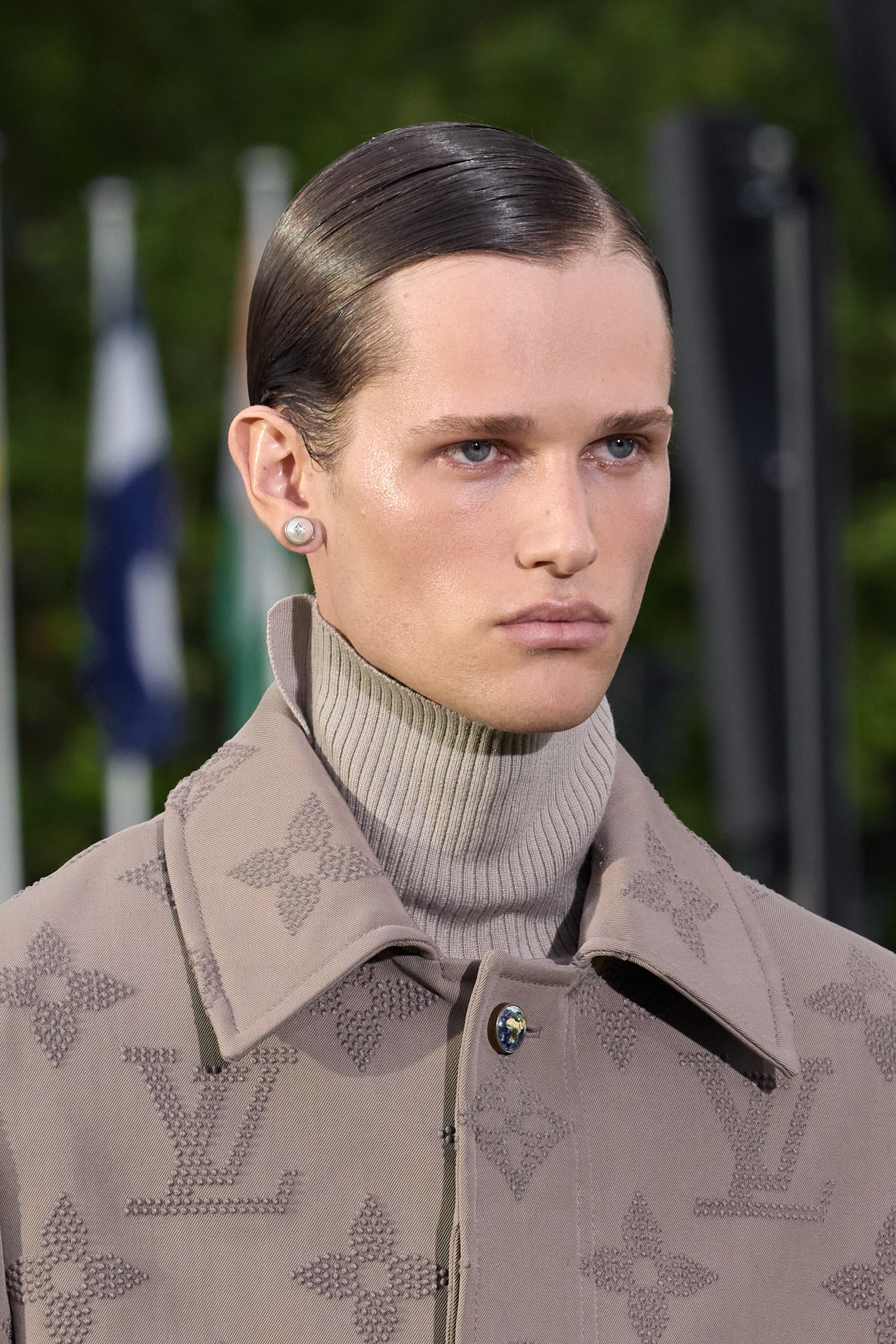 Louis Vuitton  Spring 2025 Men's Fashion Show Details