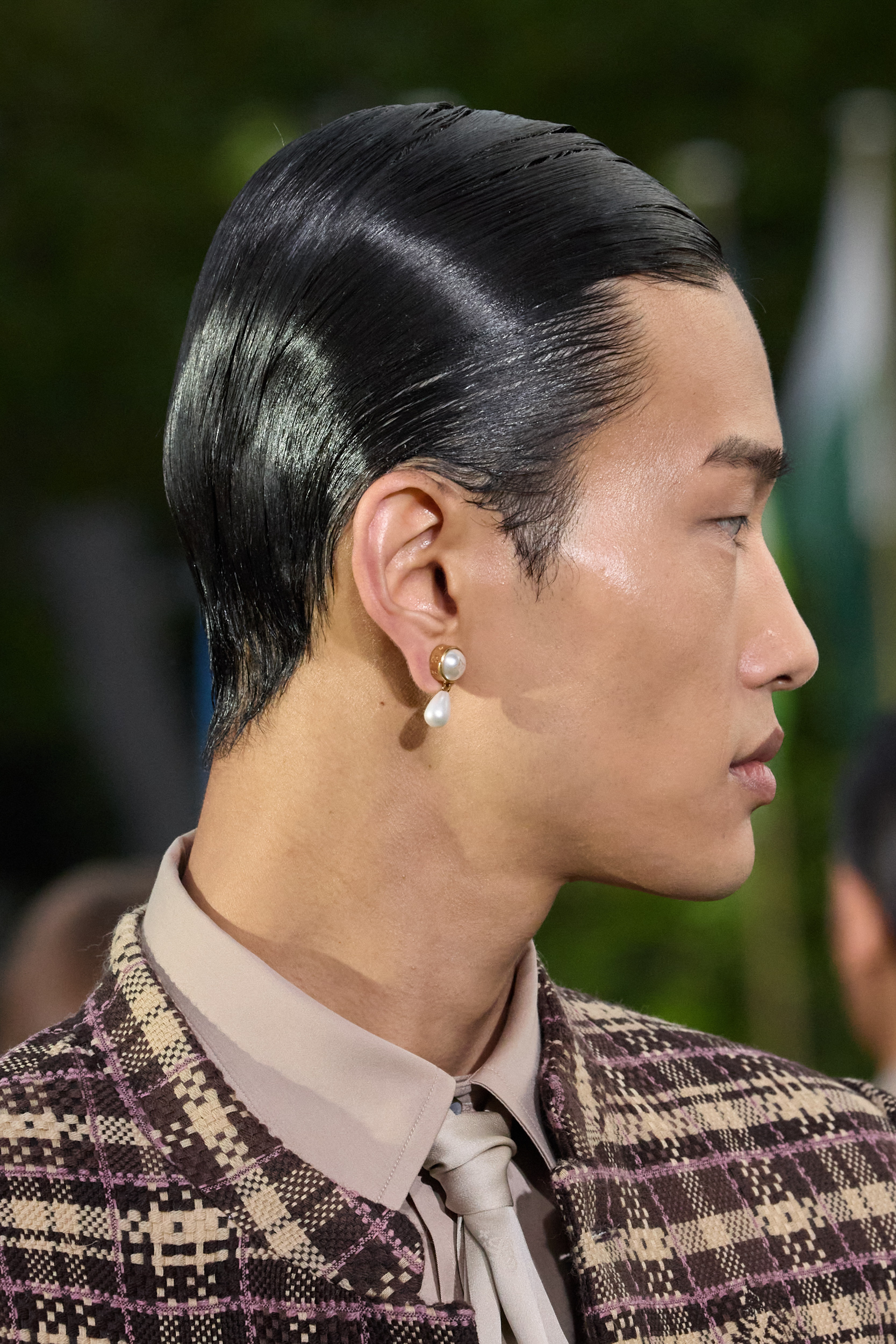 Louis Vuitton  Spring 2025 Men's Fashion Show Details