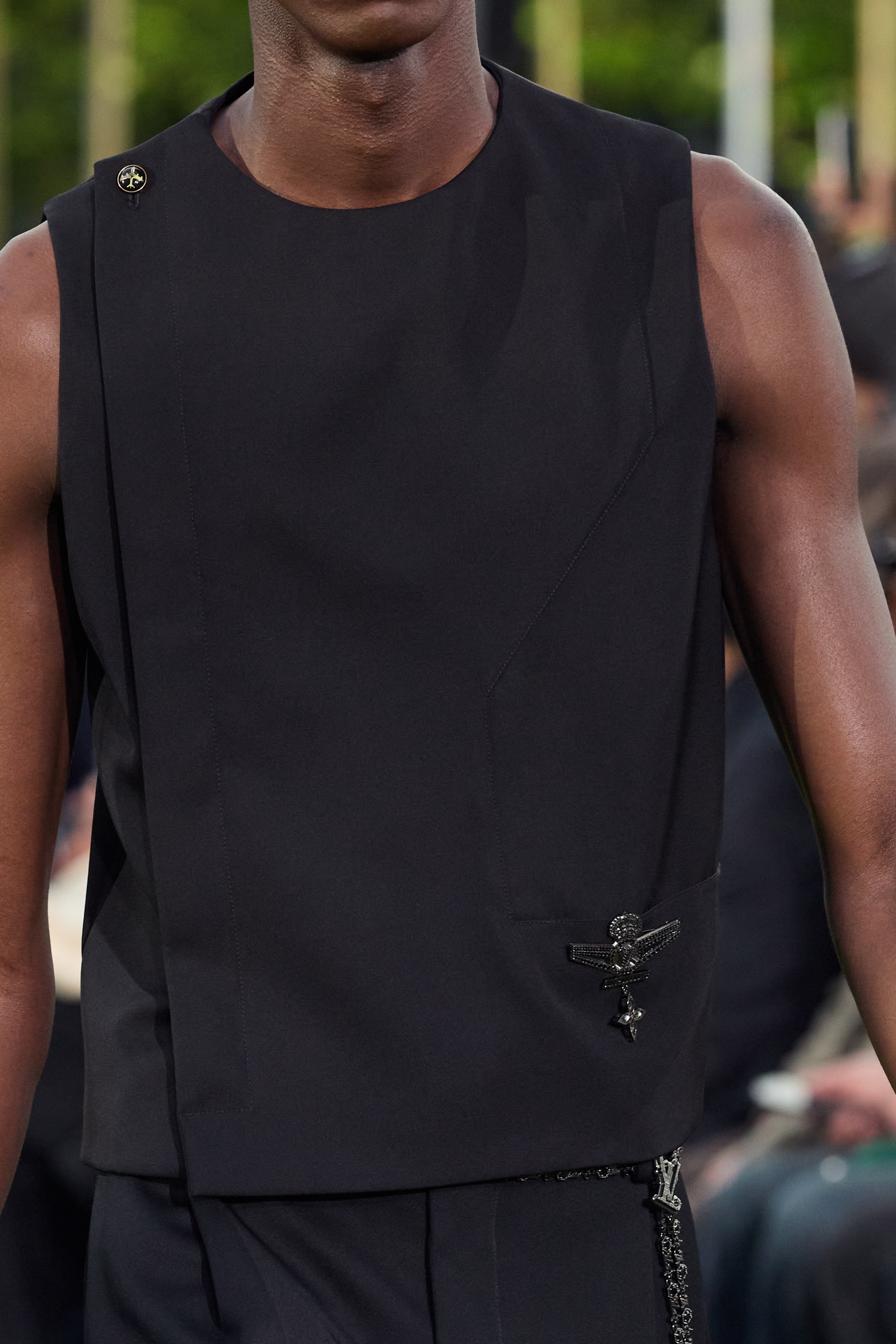 Louis Vuitton  Spring 2025 Men's Fashion Show Details