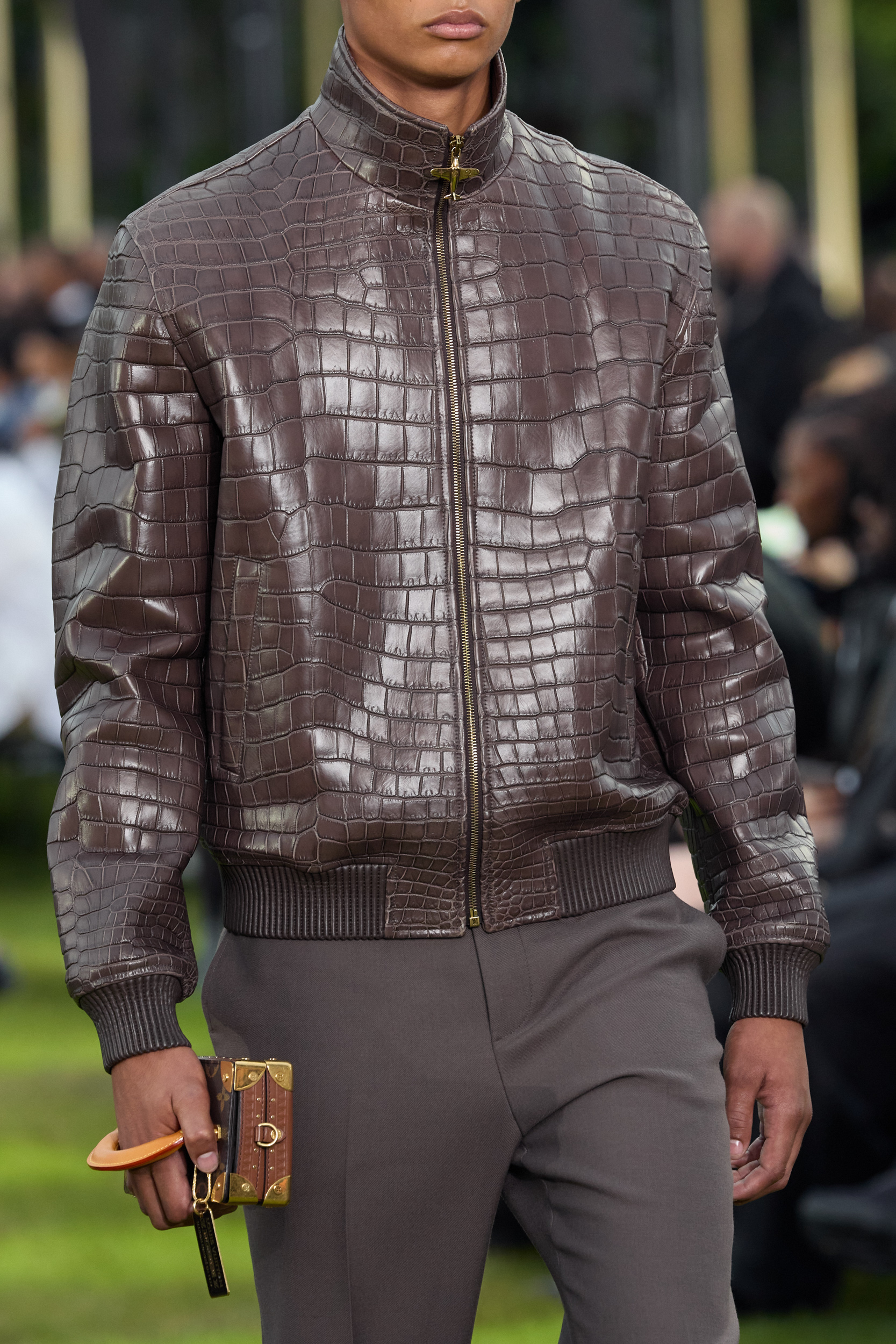 Louis Vuitton  Spring 2025 Men's Fashion Show Details