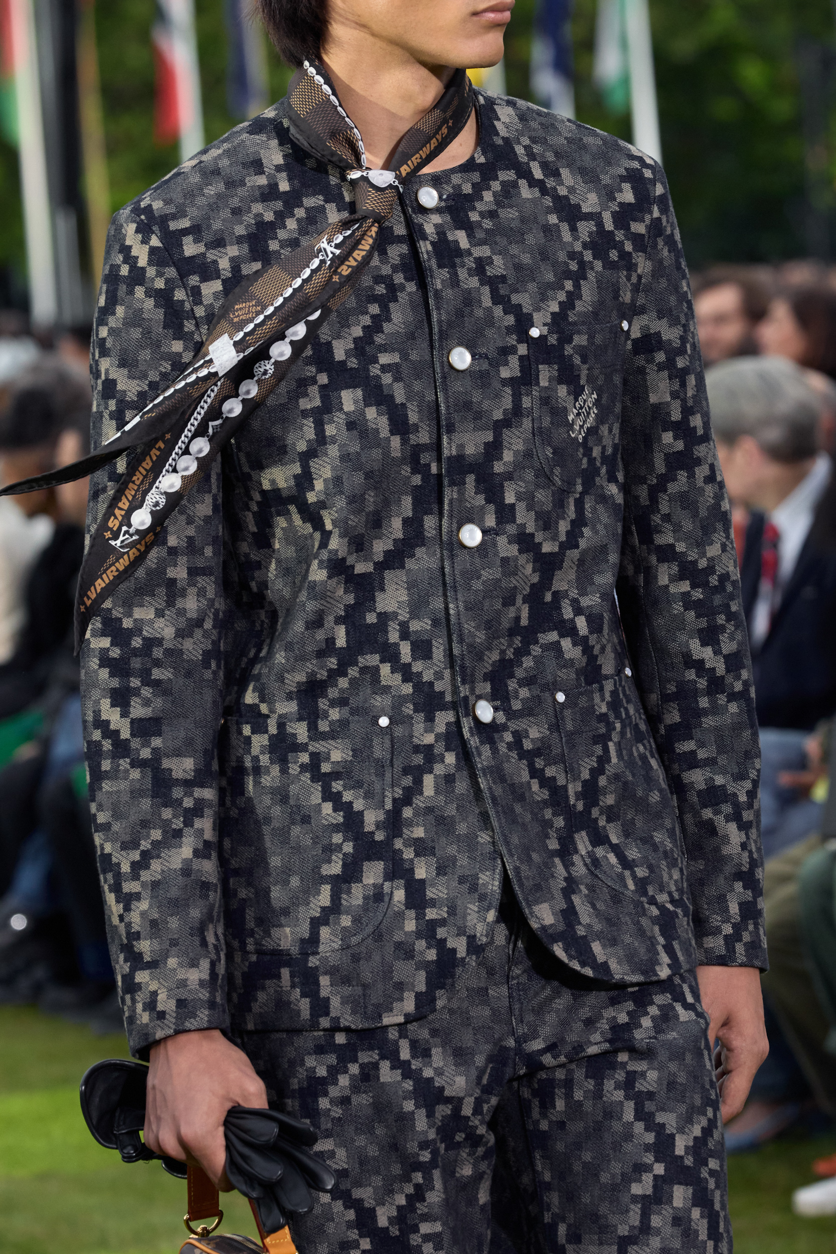 Louis Vuitton  Spring 2025 Men's Fashion Show Details