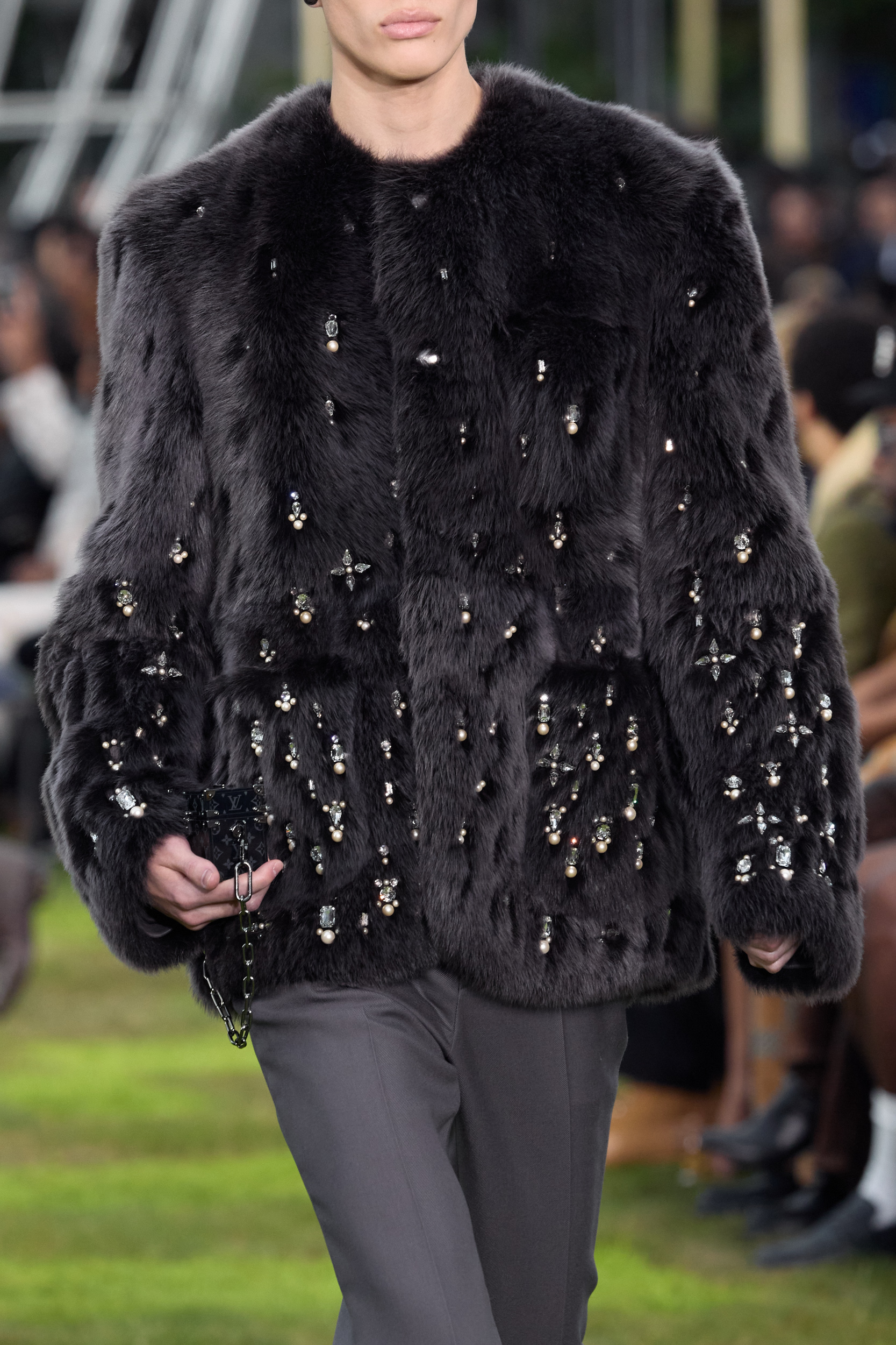 Louis Vuitton  Spring 2025 Men's Fashion Show Details