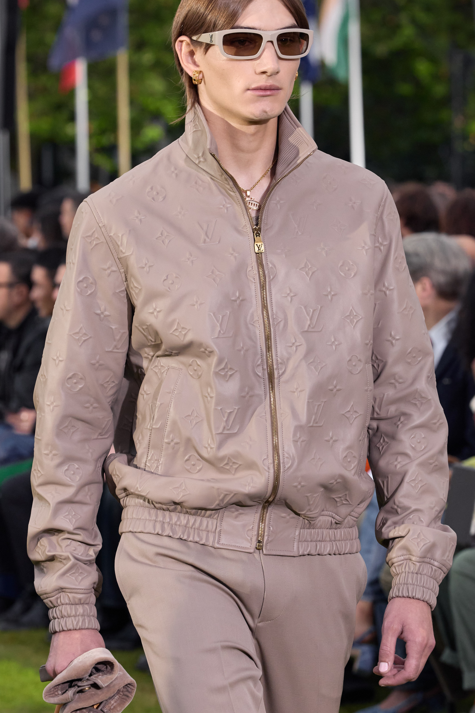 Louis Vuitton  Spring 2025 Men's Fashion Show Details