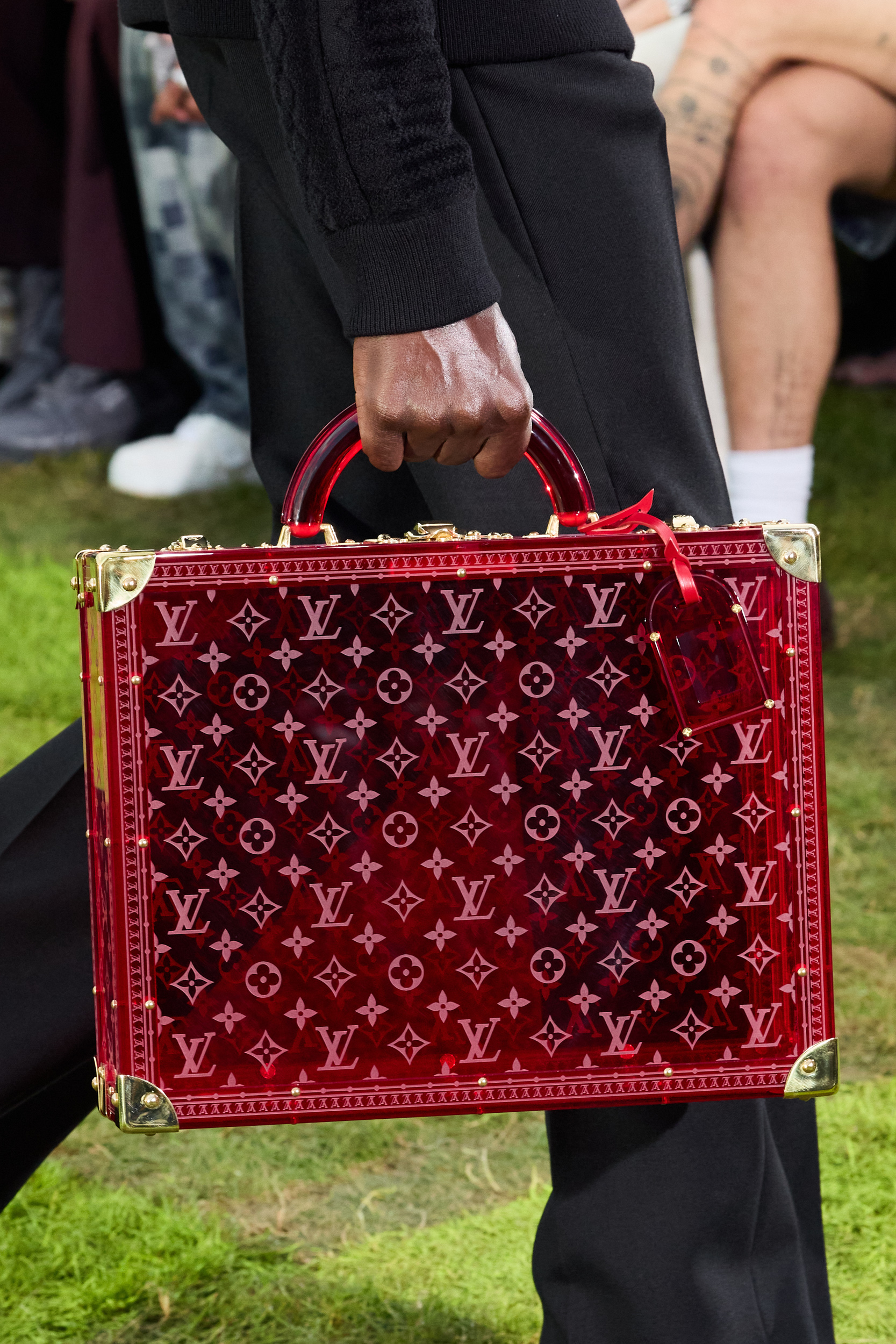 Louis Vuitton  Spring 2025 Men's Fashion Show Details