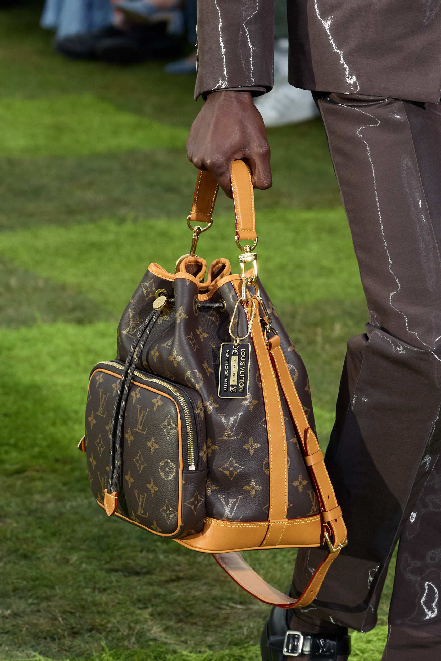 Louis Vuitton  Spring 2025 Men's Fashion Show Details