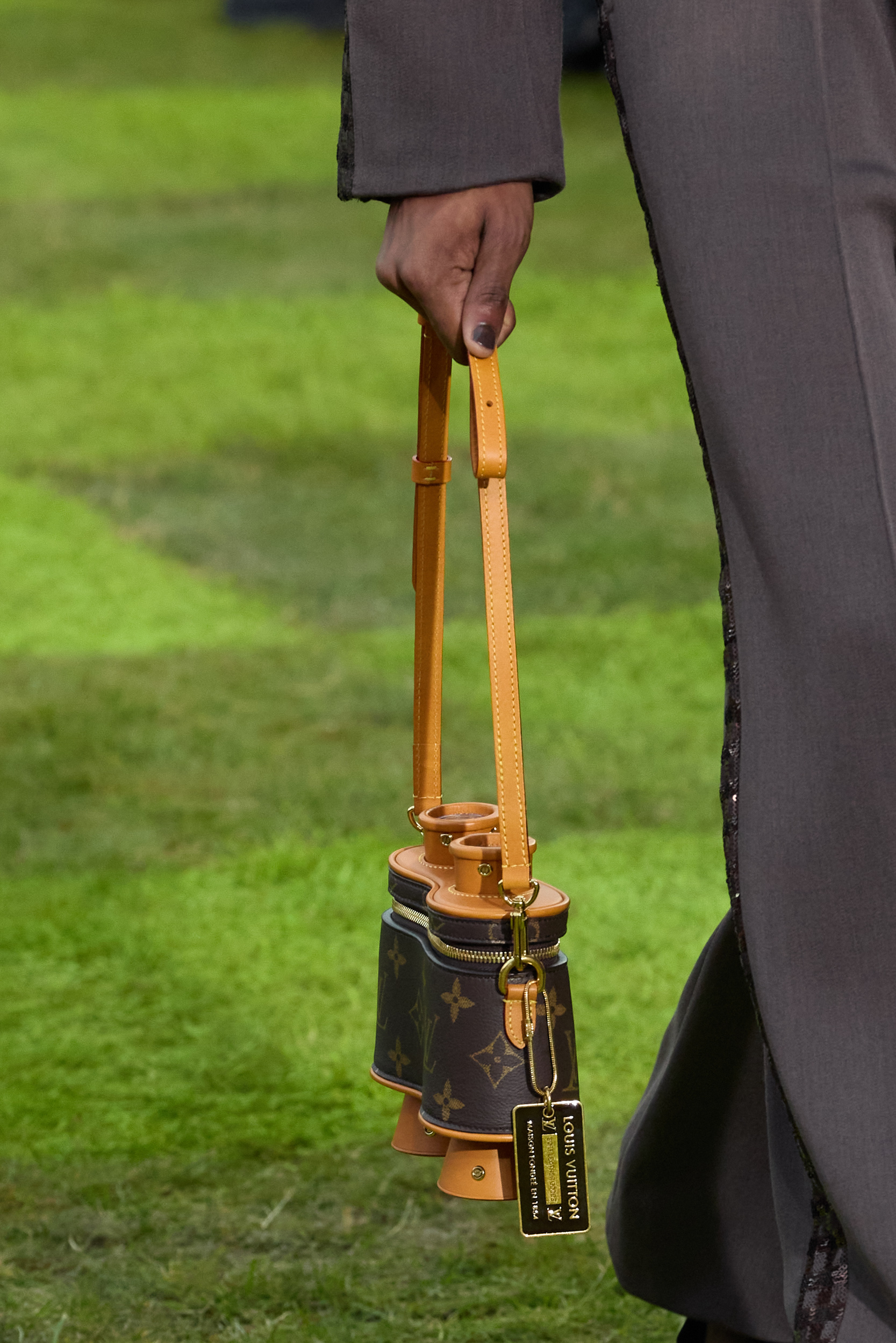 Louis Vuitton  Spring 2025 Men's Fashion Show Details