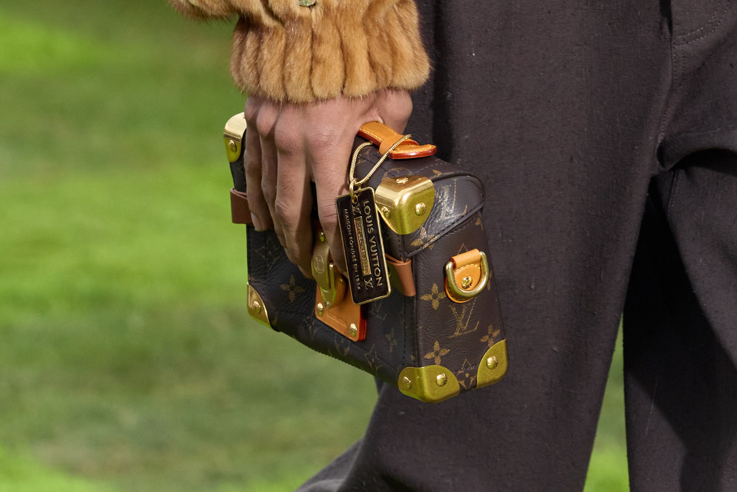 Louis Vuitton  Spring 2025 Men's Fashion Show Details