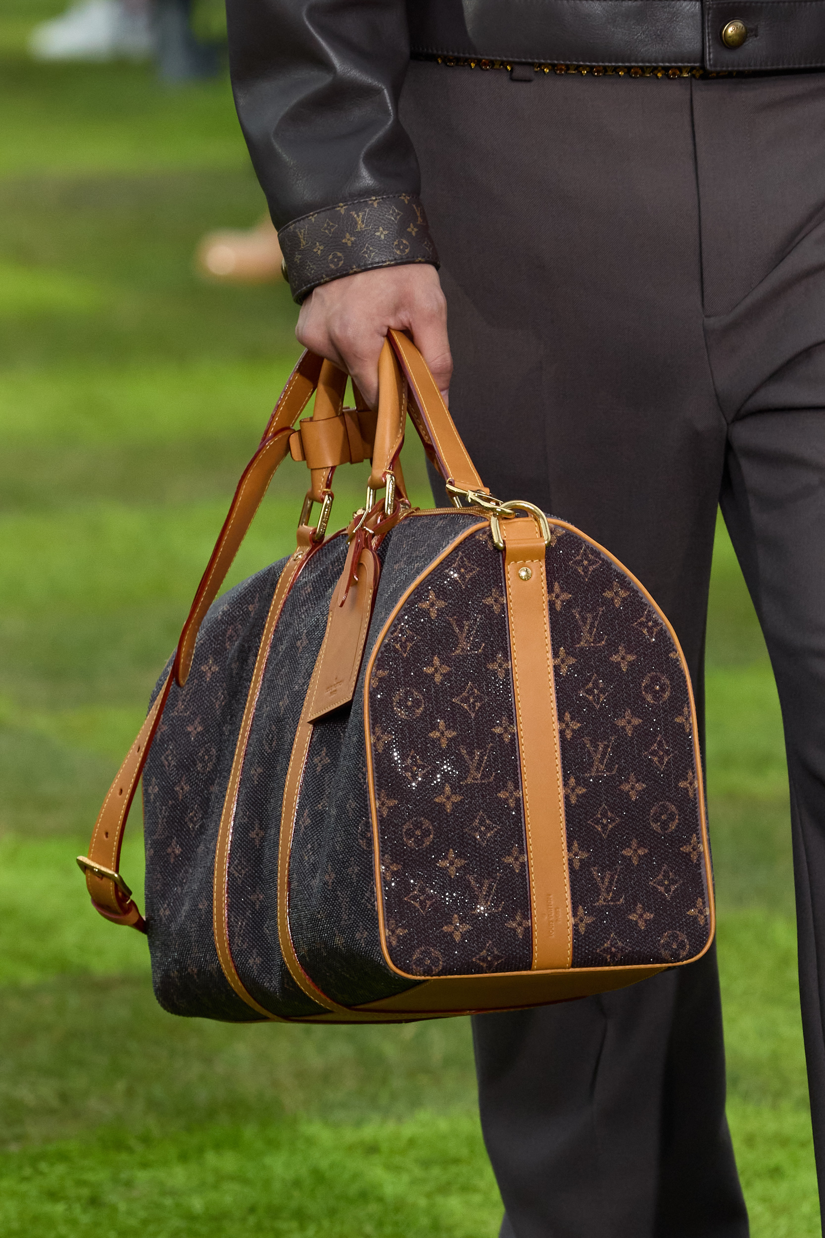 Louis Vuitton  Spring 2025 Men's Fashion Show Details