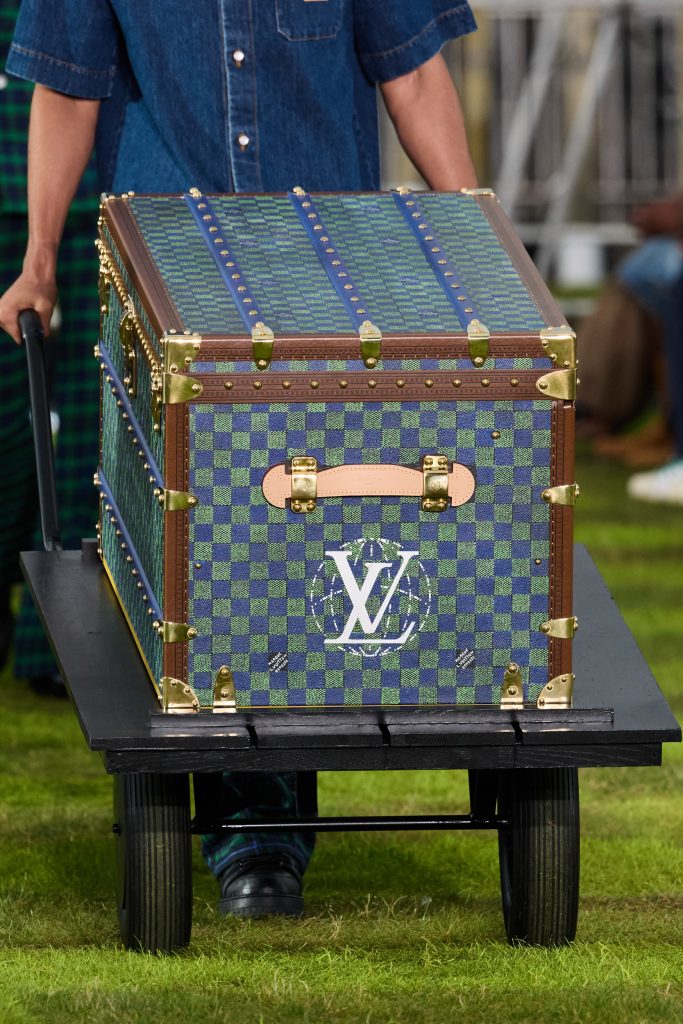 Louis Vuitton  Spring 2025 Men's Fashion Show Details