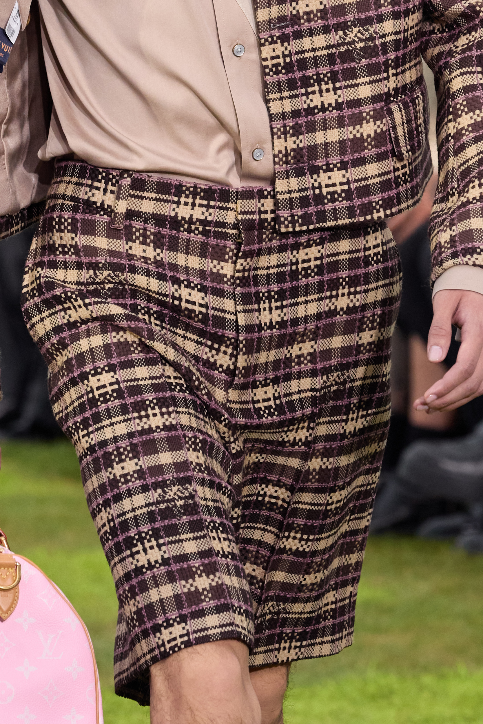 Louis Vuitton  Spring 2025 Men's Fashion Show Details