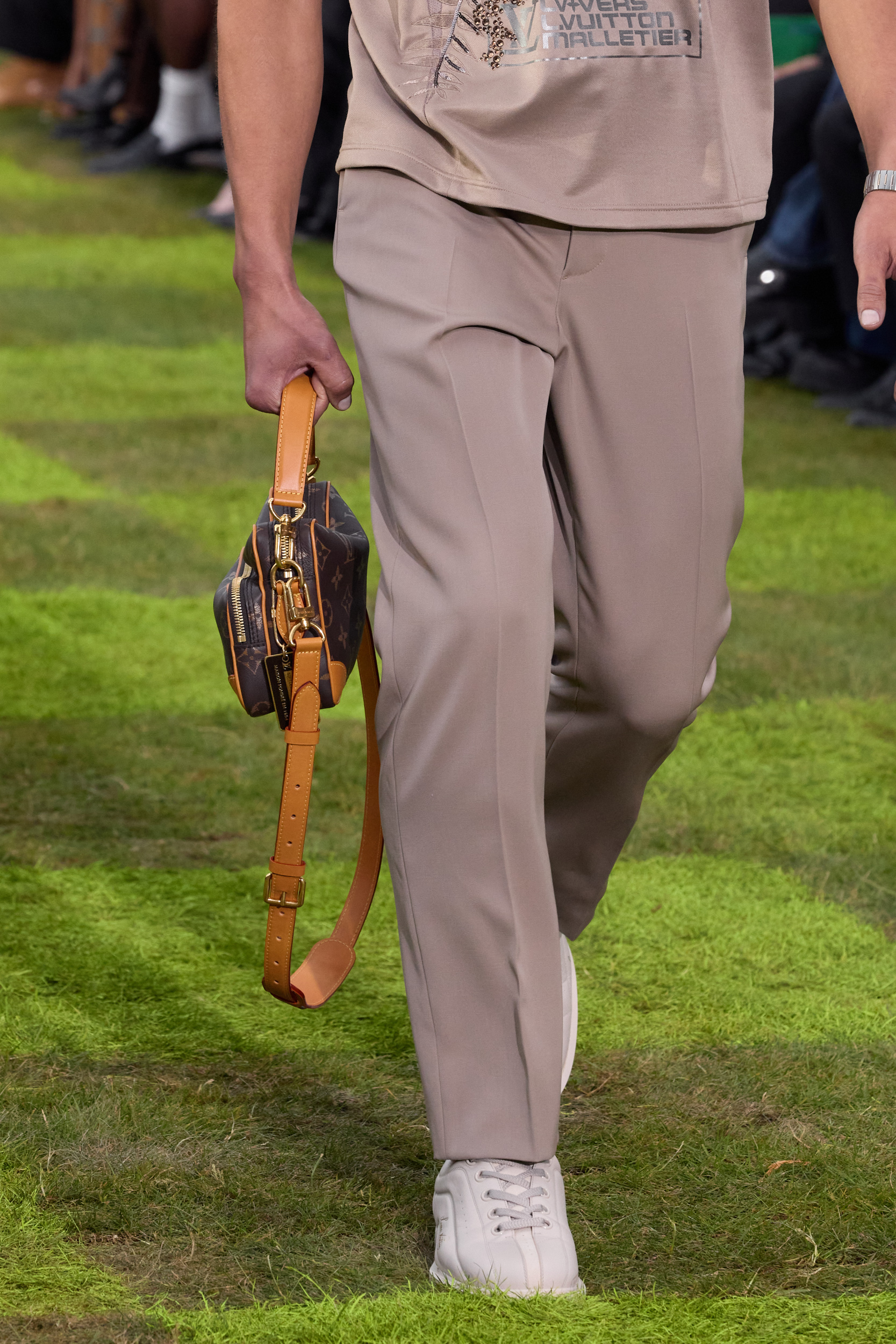 Louis Vuitton  Spring 2025 Men's Fashion Show Details