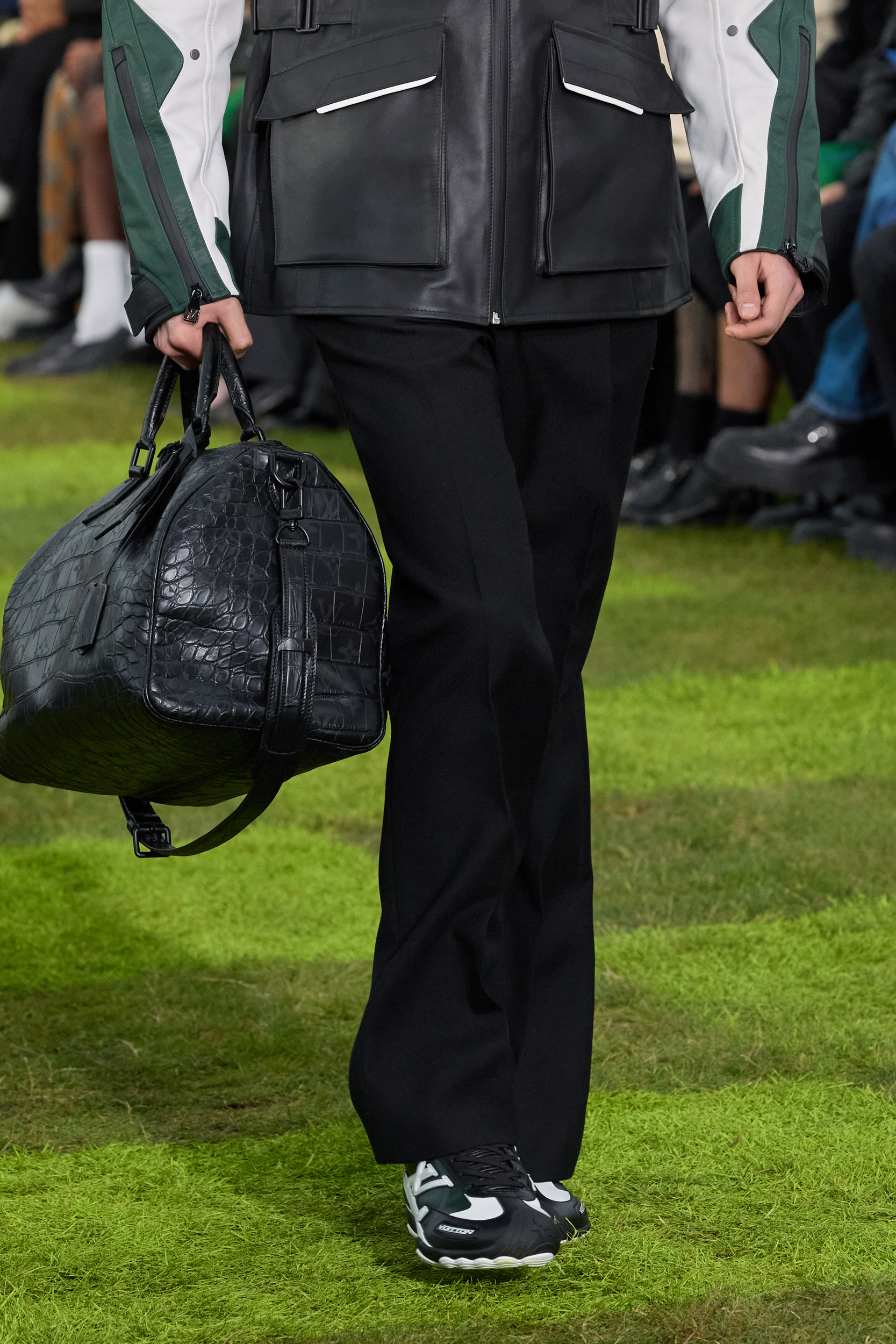 Louis Vuitton  Spring 2025 Men's Fashion Show Details