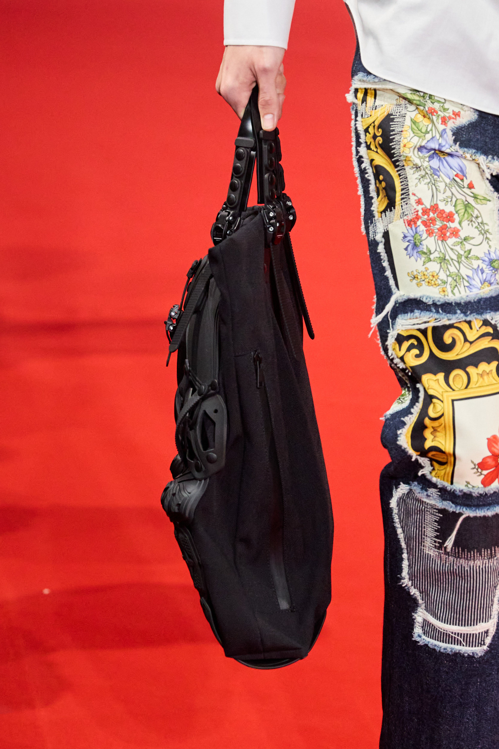 Junya Watanabe  Spring 2025 Men's Fashion Show Details