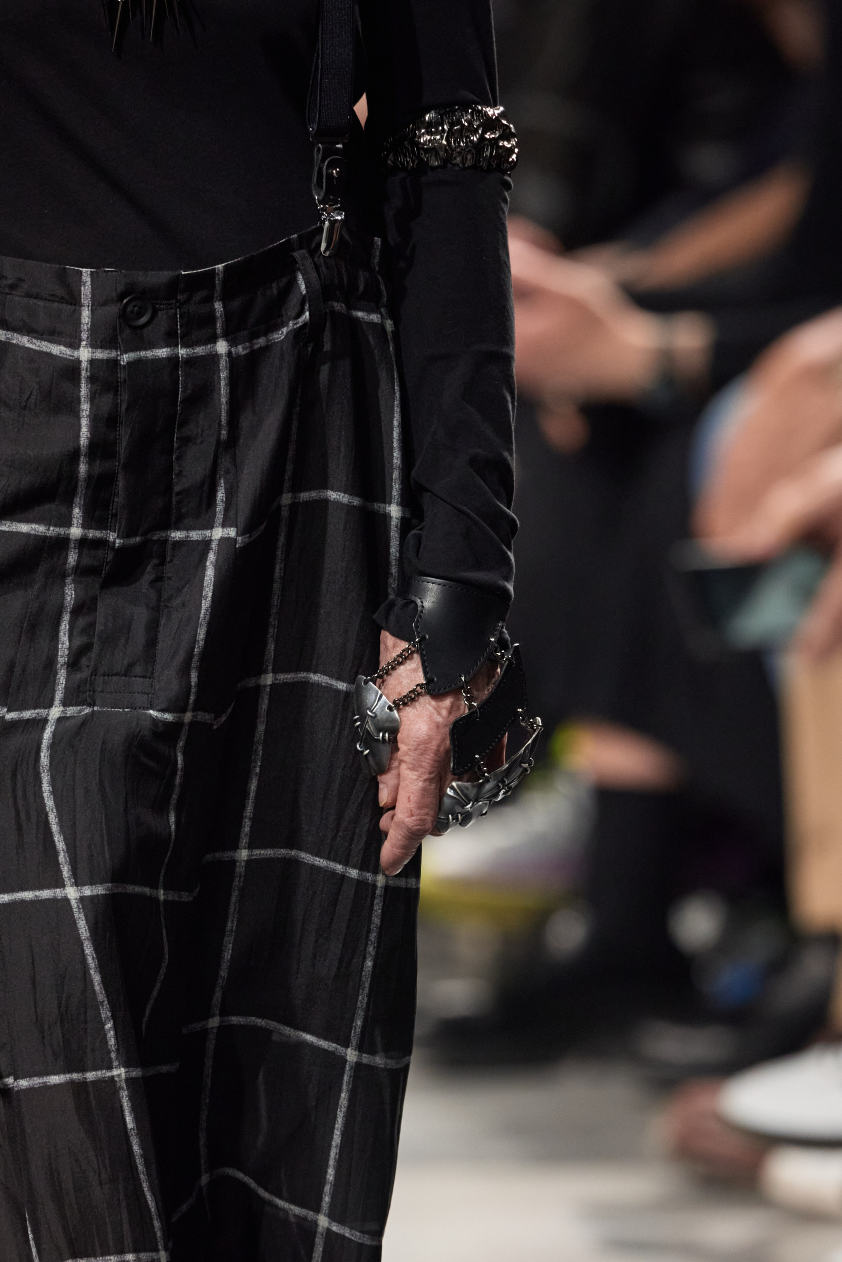 Yohji Yamamoto  Spring 2025 Men's Fashion Show Details