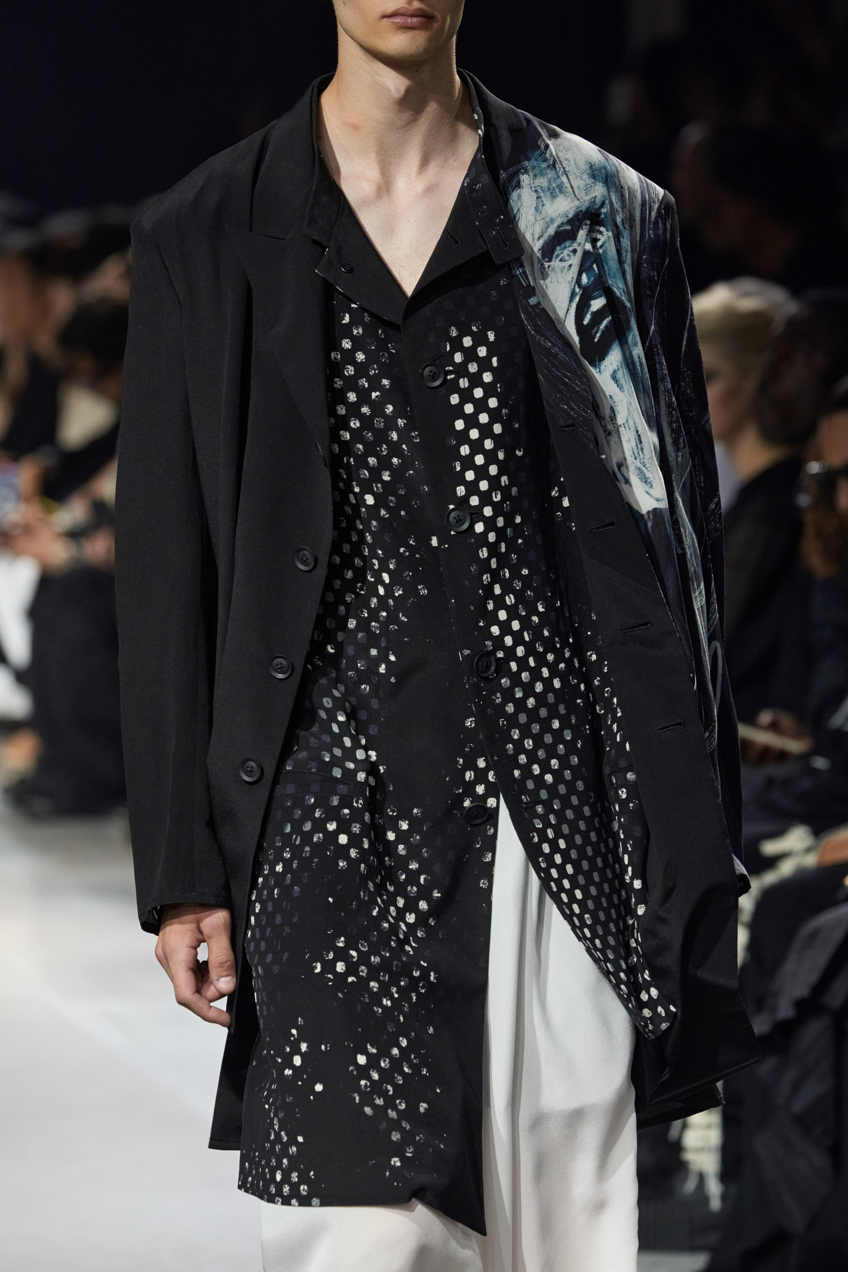 Yohji Yamamoto  Spring 2025 Men's Fashion Show Details