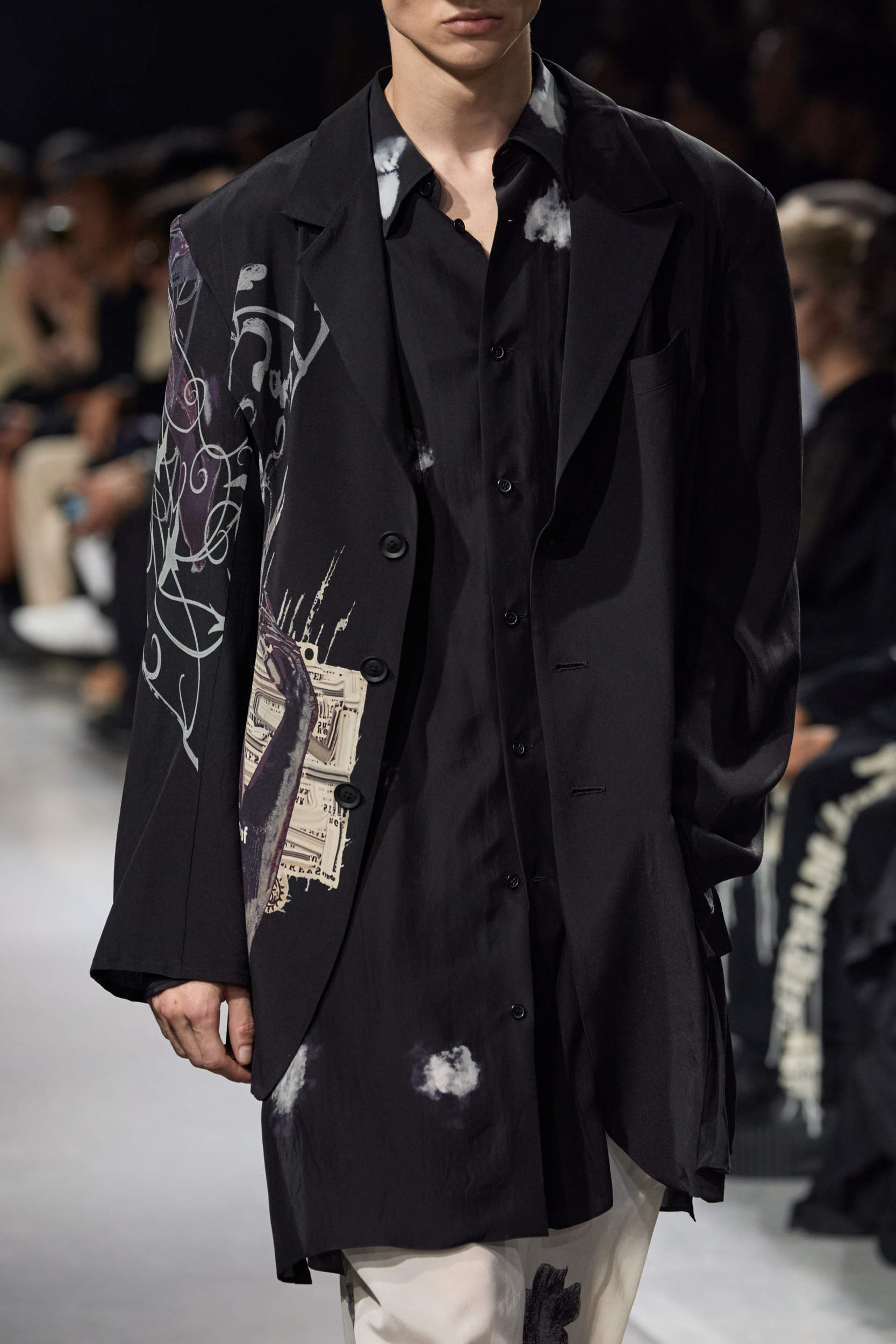 Yohji Yamamoto  Spring 2025 Men's Fashion Show Details