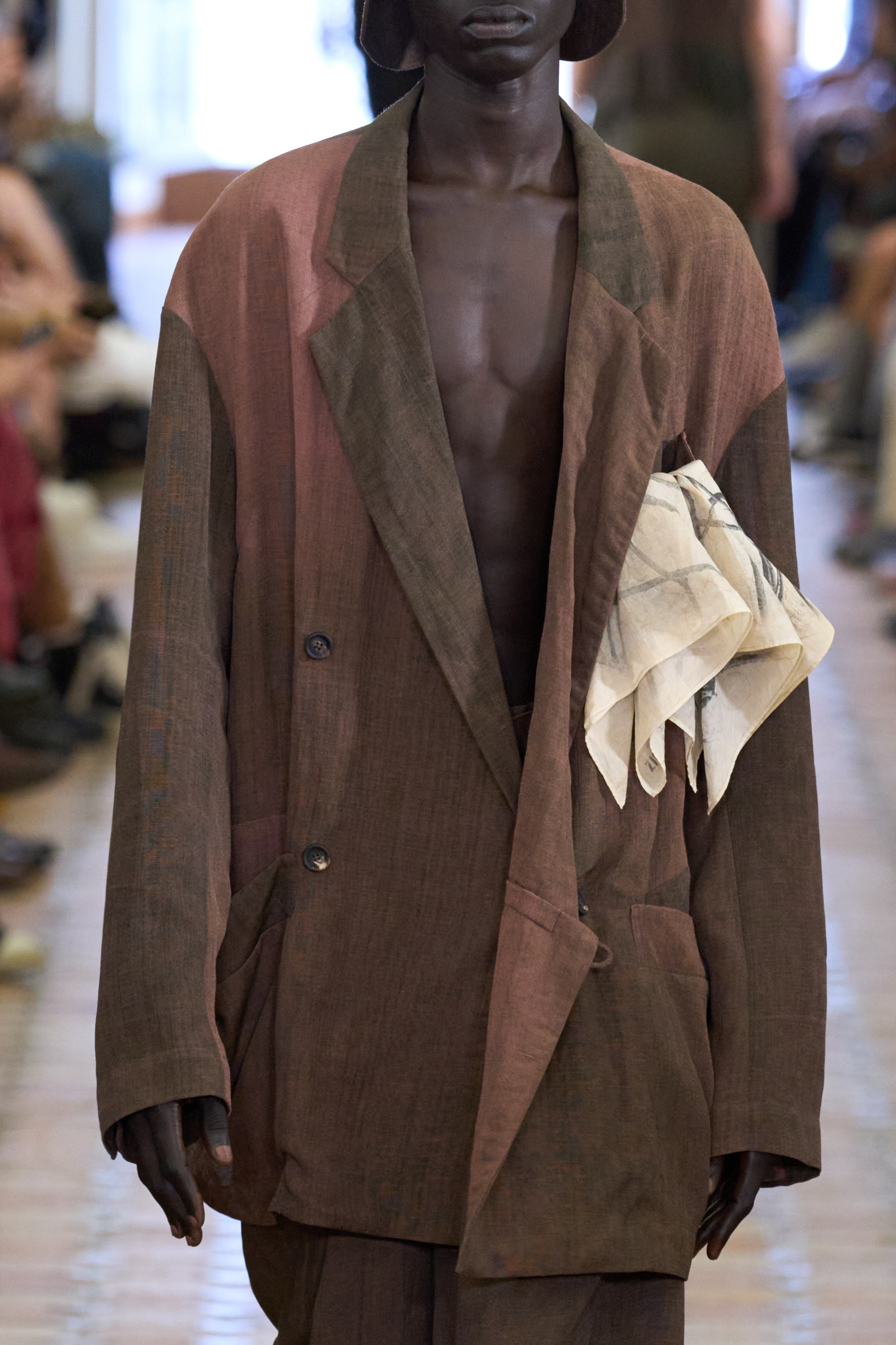 Ziggy Chen  Spring 2025 Men's Fashion Show Details