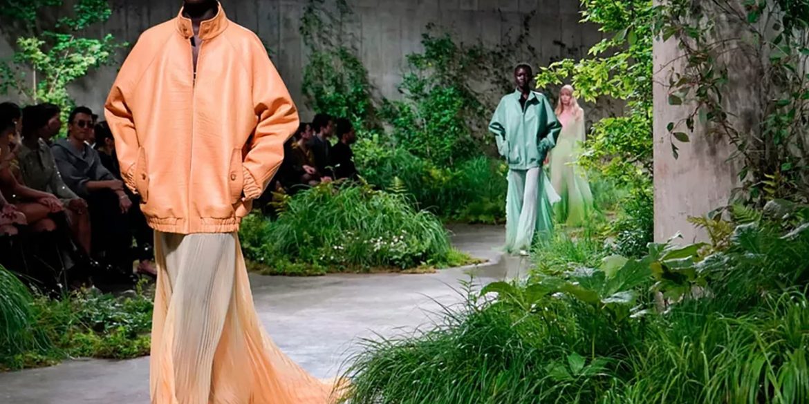 Kering report 11% decline news header photo of Gucci cruise 2025