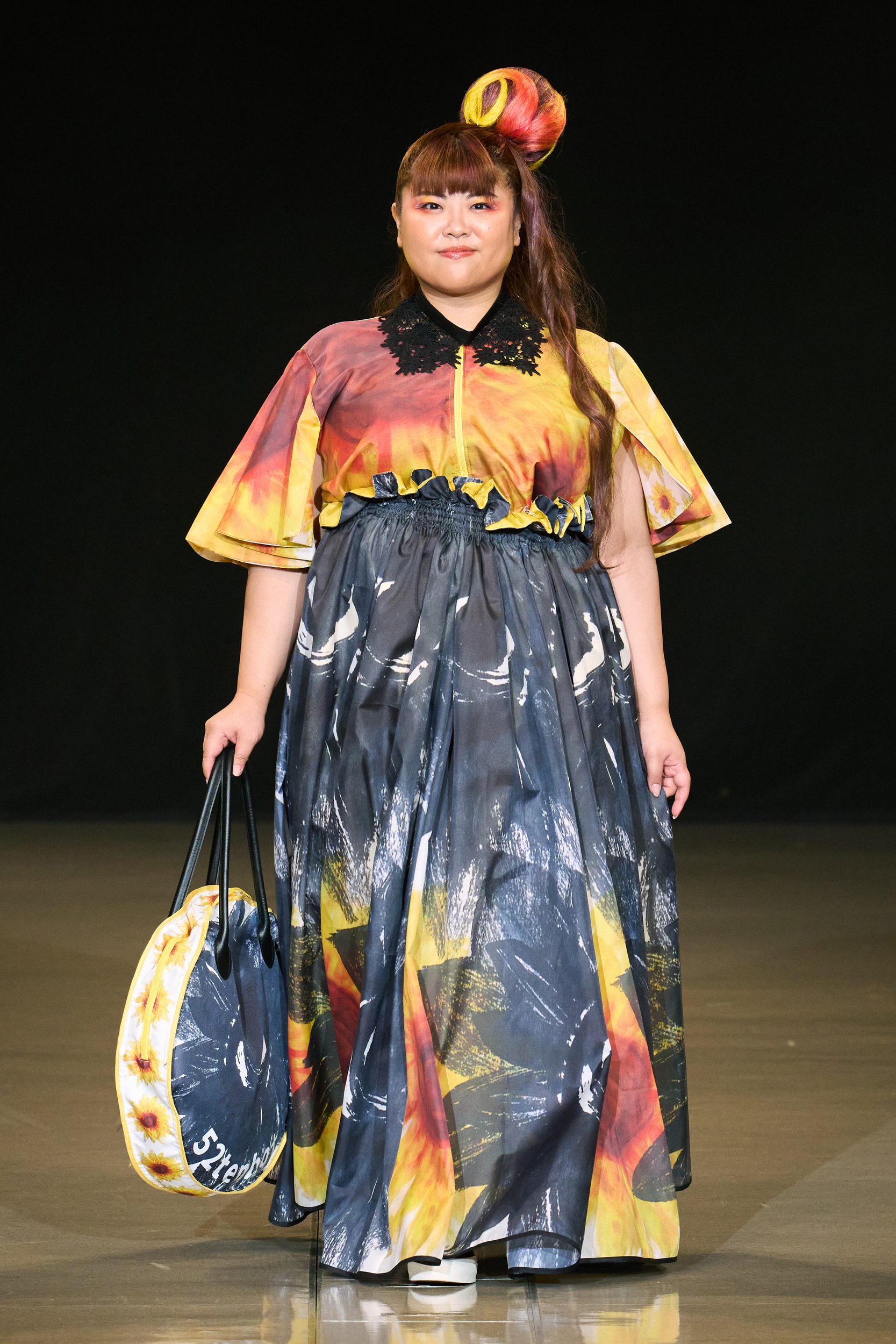 52tenbo Spring 2025 Fashion Show 