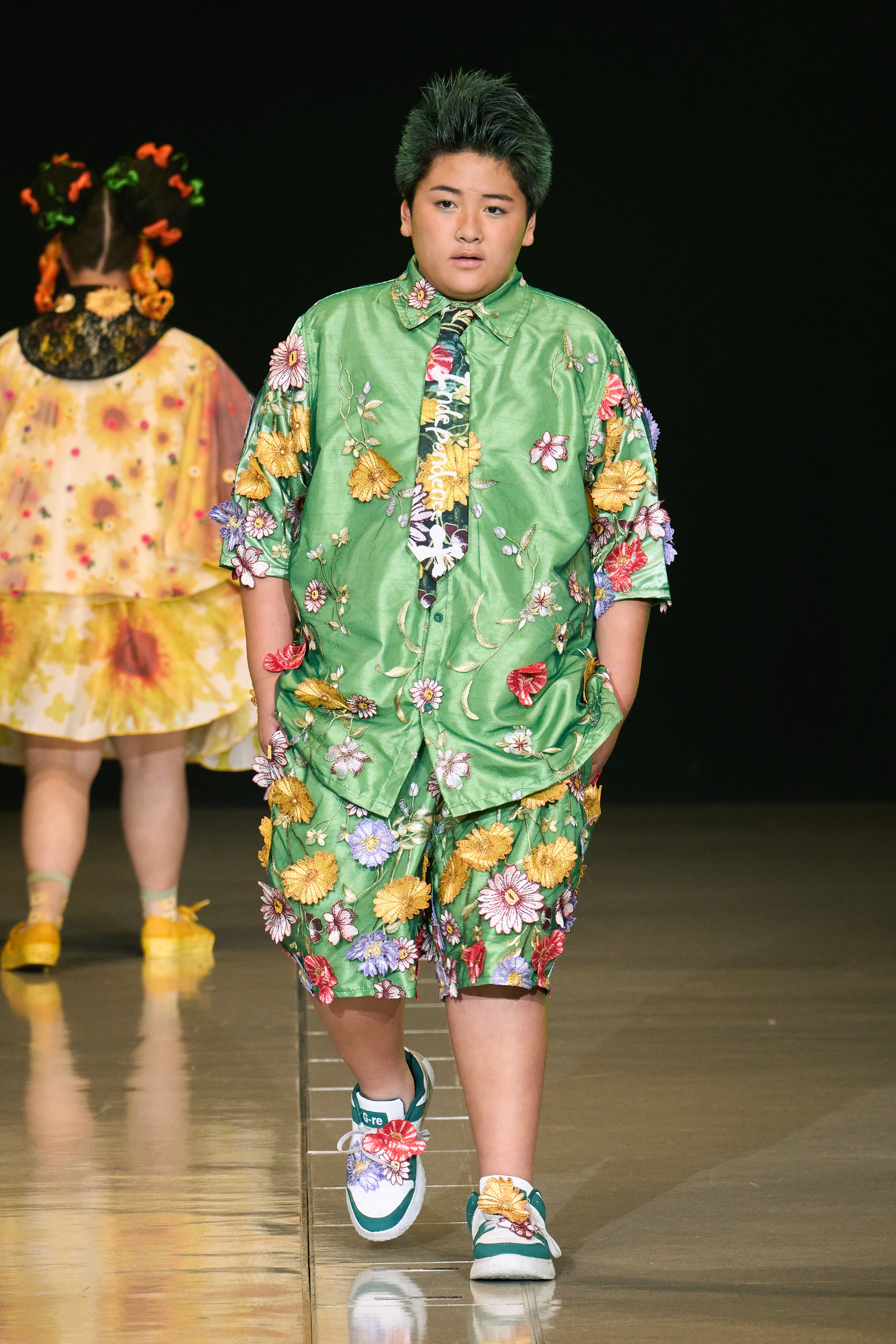 52tenbo Spring 2025 Fashion Show 