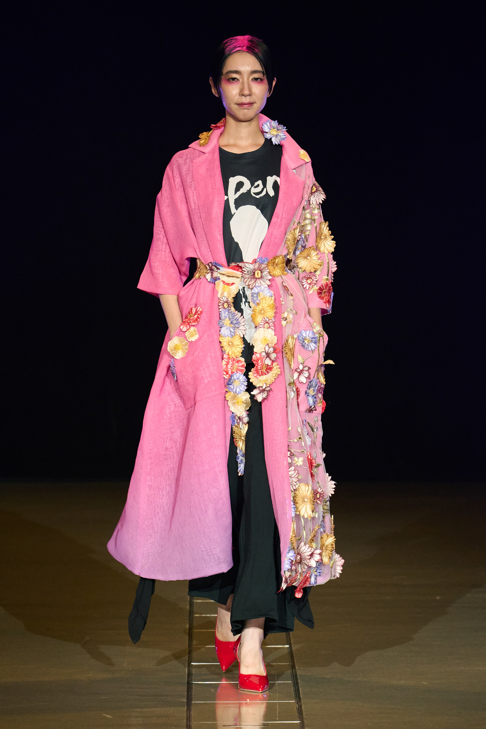 52tenbo Spring 2025 Fashion Show 