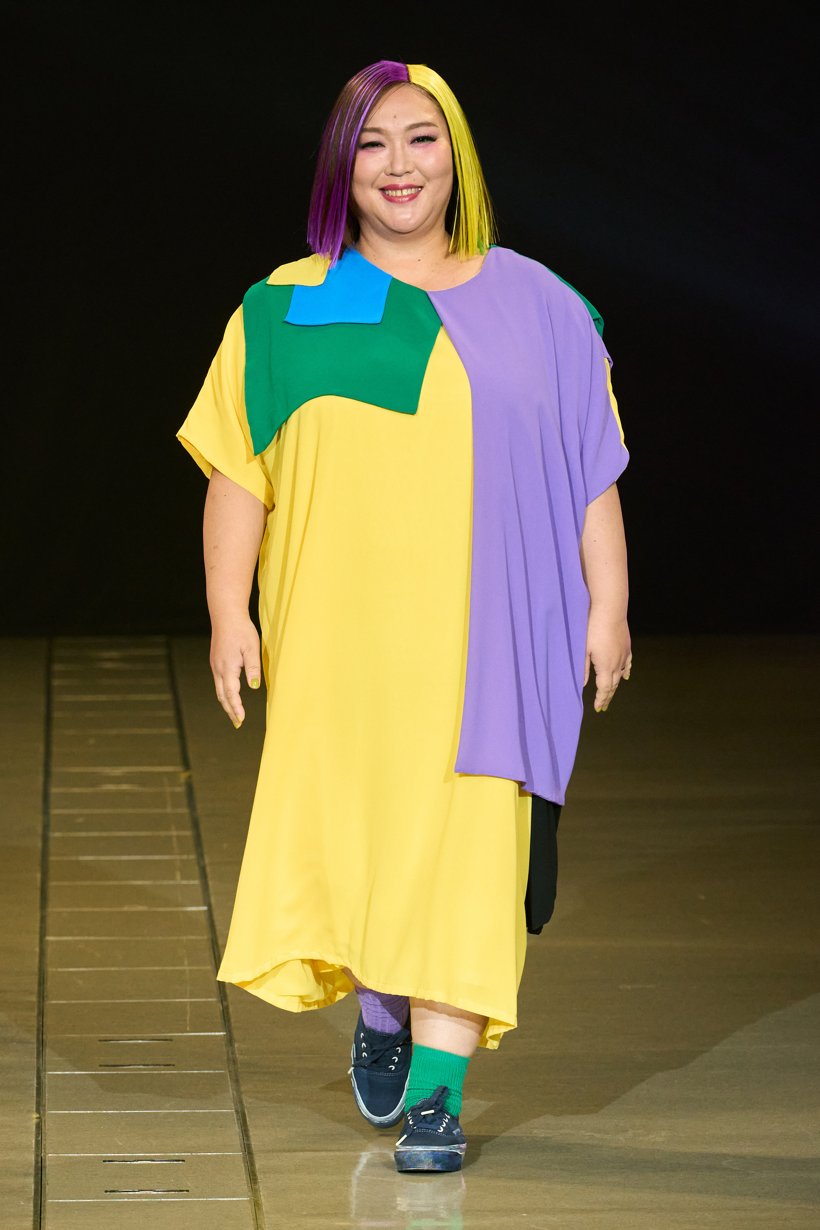 52tenbo Spring 2025 Fashion Show 