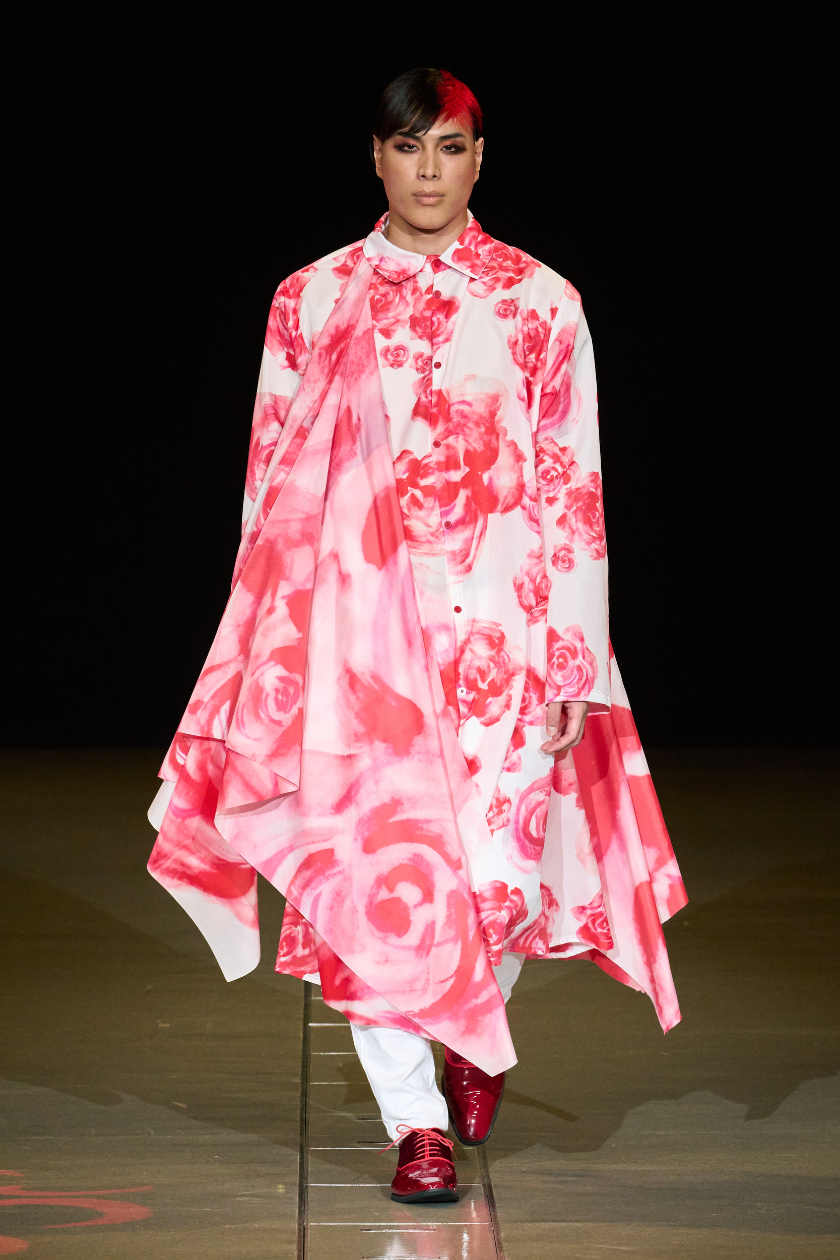 52tenbo Spring 2025 Fashion Show 