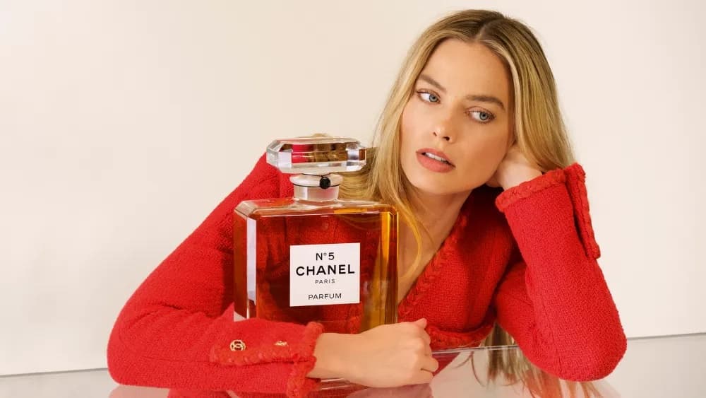 Margot Robbie Is the New Face of Chanel No.5