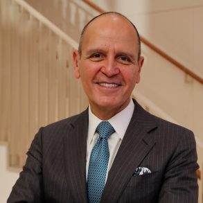 Hermès Americas’ Robert Chavez Named Executive in Residence at SCAD