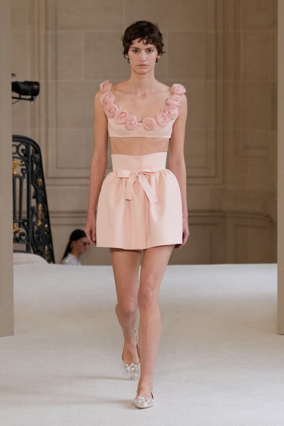 Giambattista Valli Spring 2025 Fashion Show