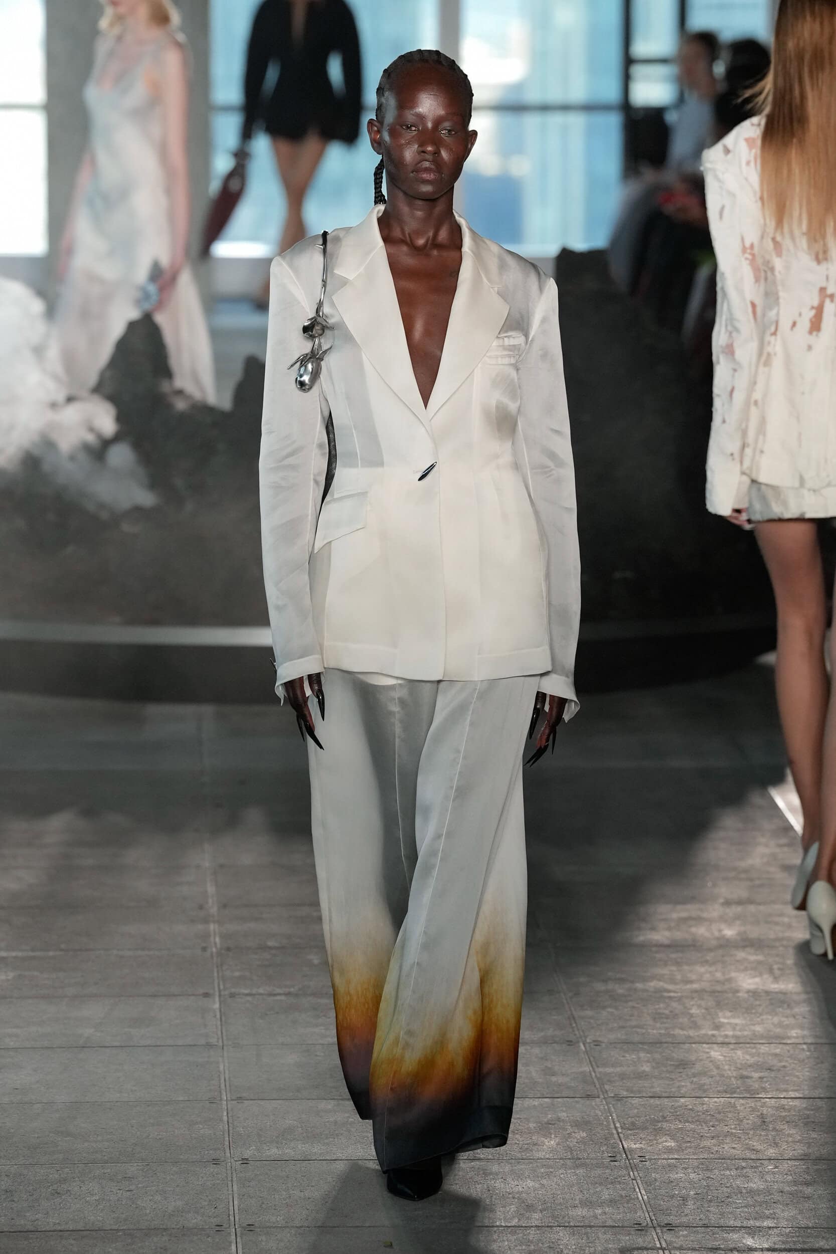 Grace Ling Spring 2025 Fashion Show