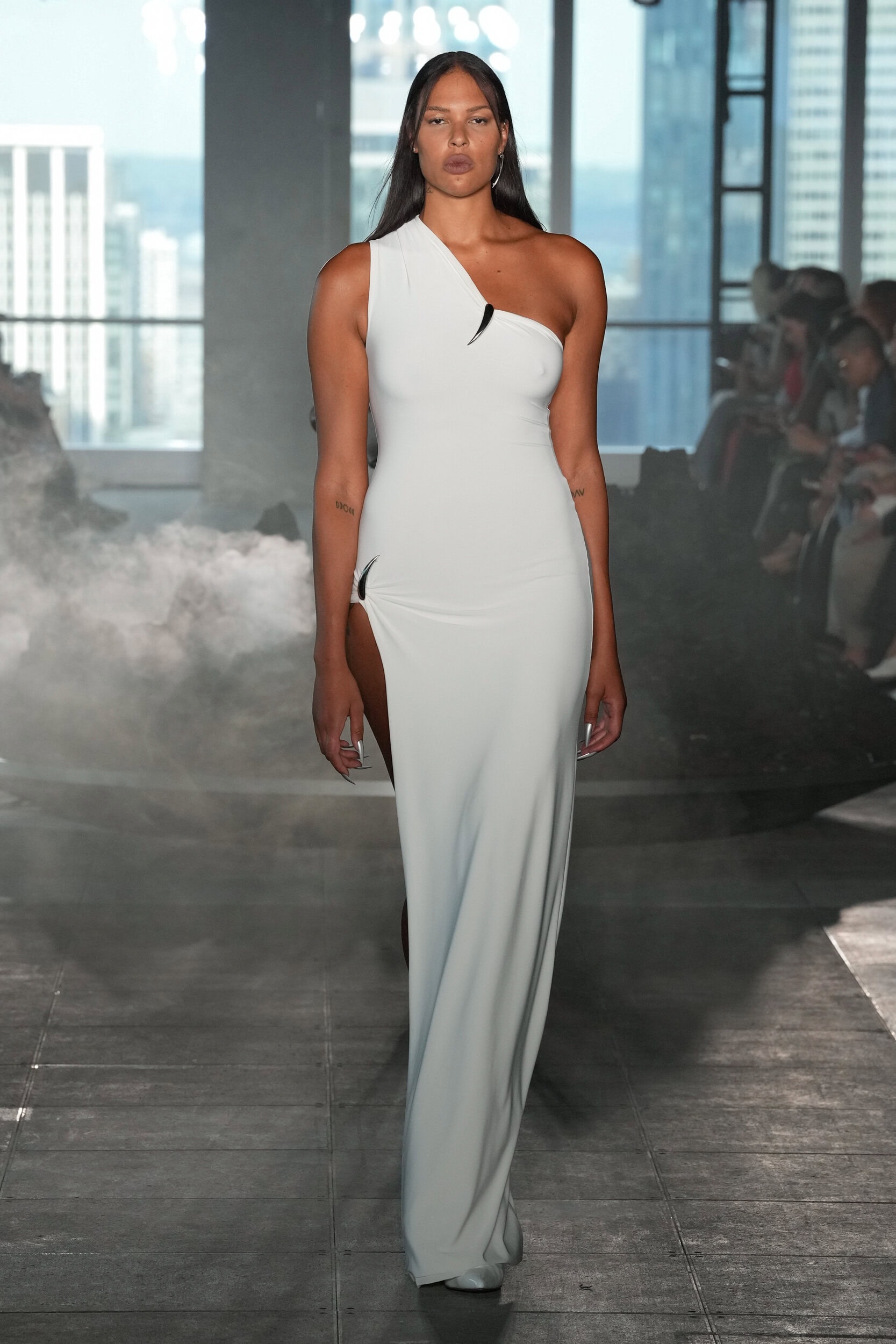 Grace Ling Spring 2025 Fashion Show