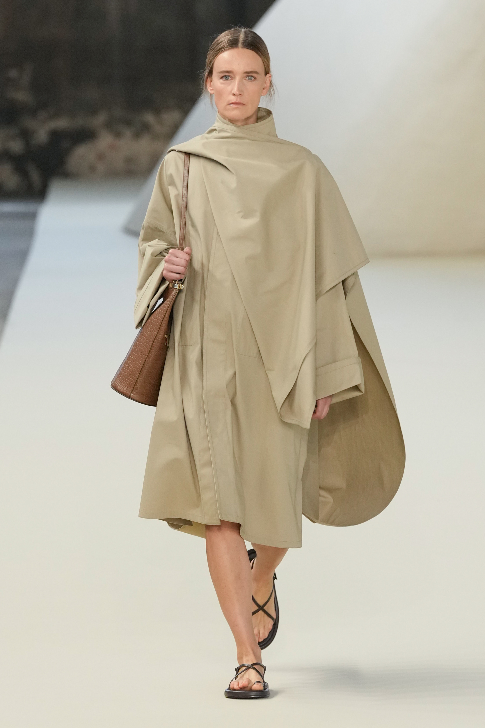 Tod S Spring 2025 Fashion Show