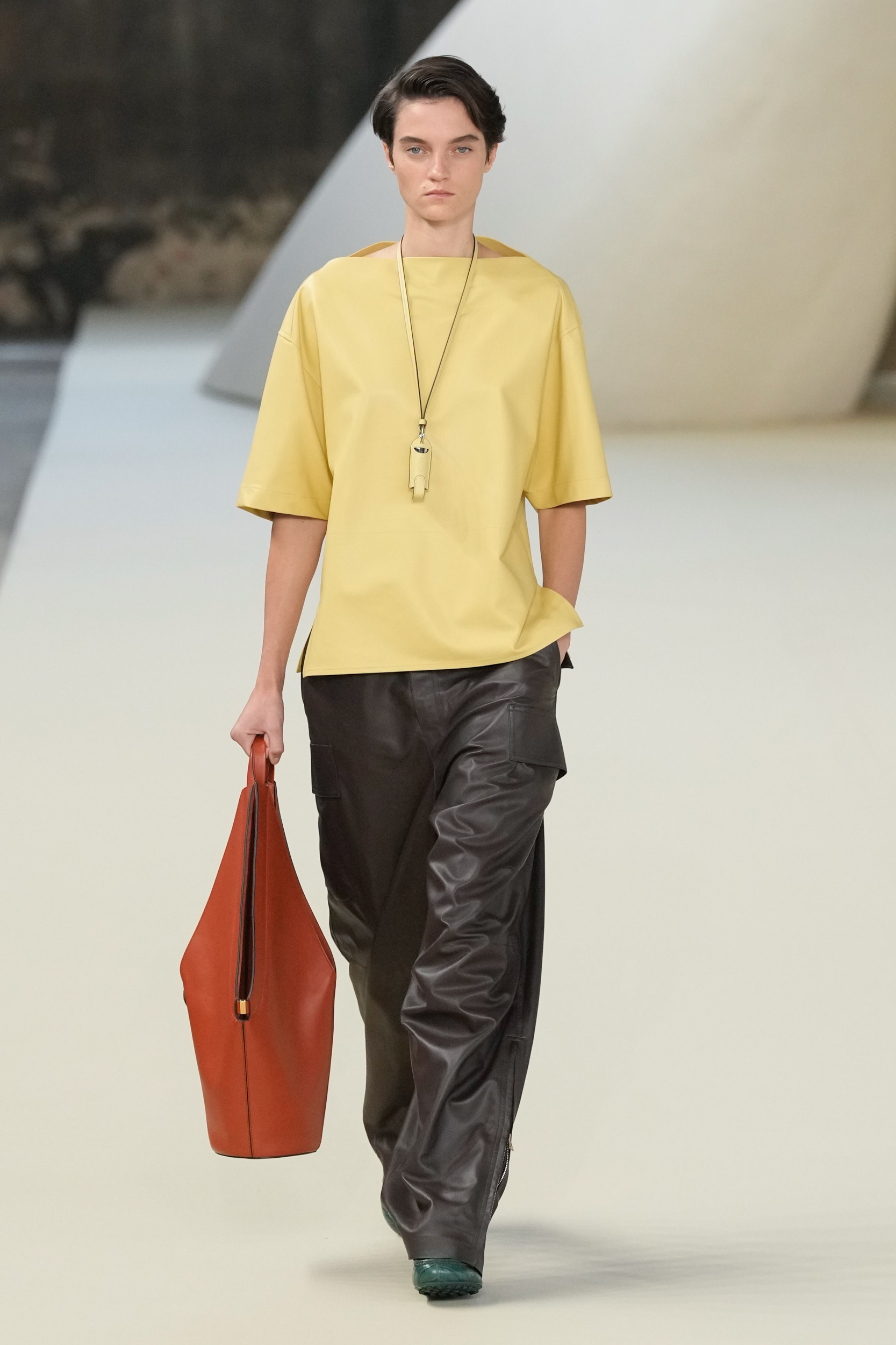 Tod S Spring 2025 Fashion Show