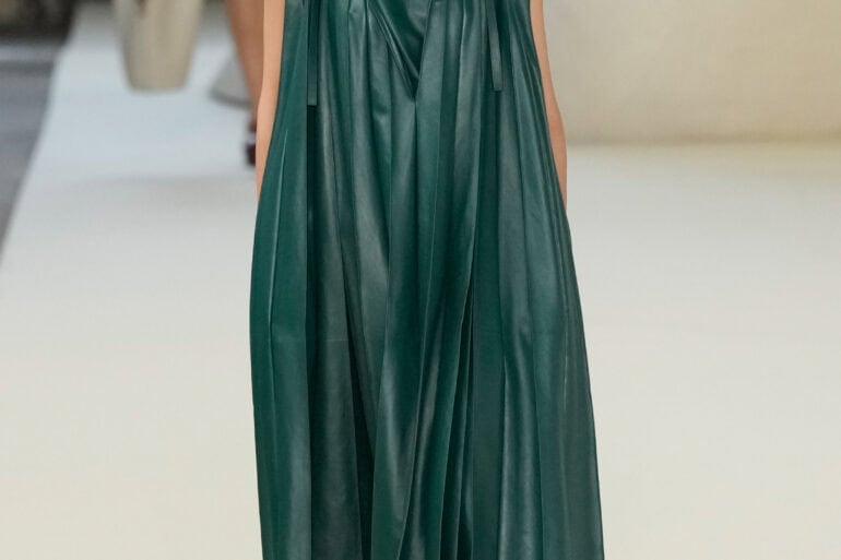 Tod S Spring 2025 Fashion Show